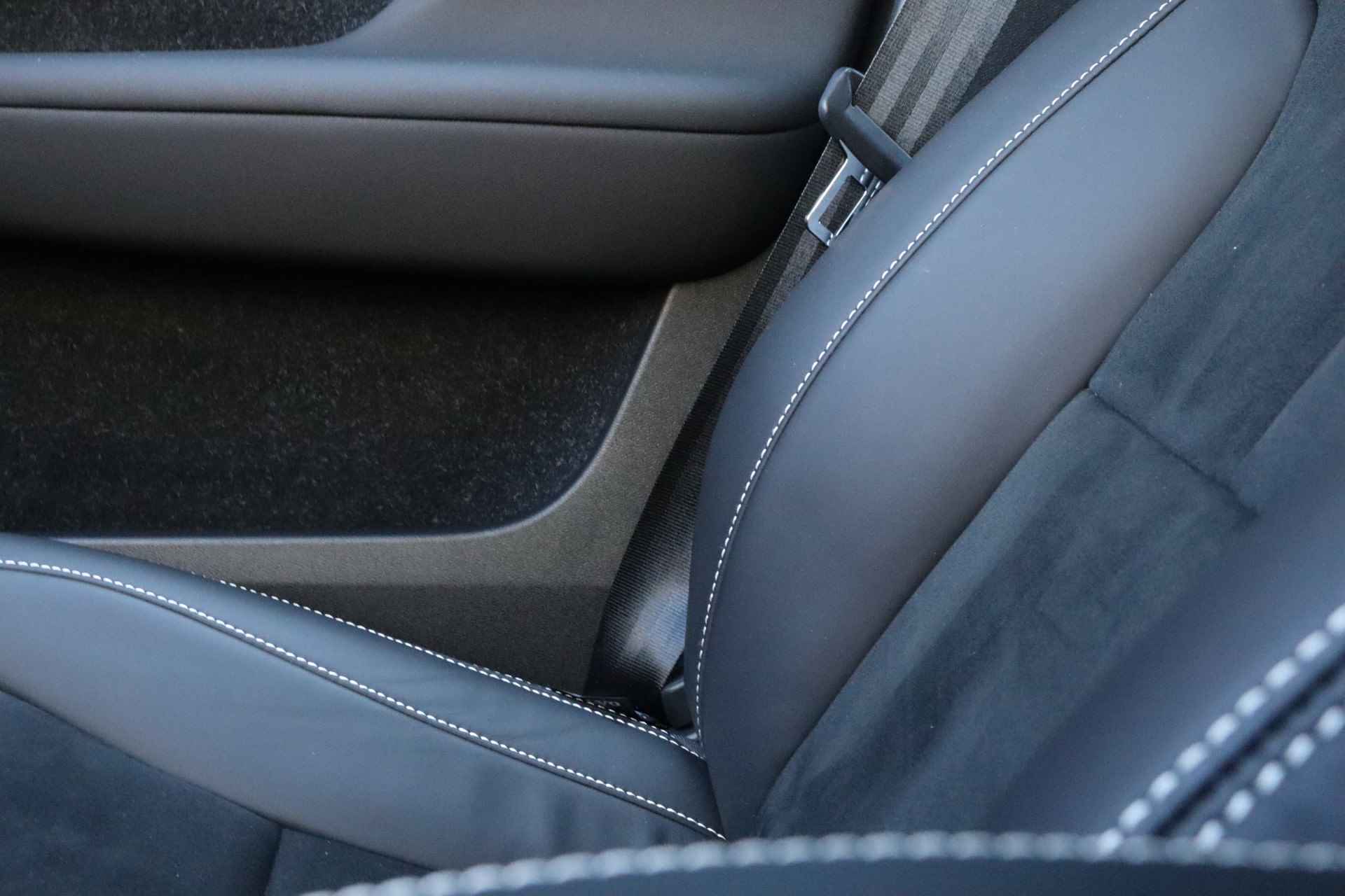 Volvo XC40 T5 Recharge R-Design | Elektrische bestuurdersstoel met geheugen | Stoel en Stuurwielverwarming | Adaptieve Cruise Control | Pil - 42/56