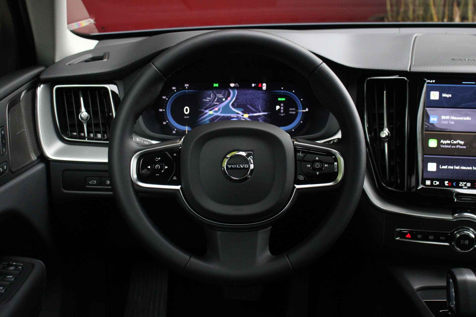 Volvo XC60 Recharge T8 AWD 455pk Ultimate Bright | Luchtvering | Trekhaak | 360 Camera | Schuifdak | Harman/Kardon | Pilot Assist - 14/27