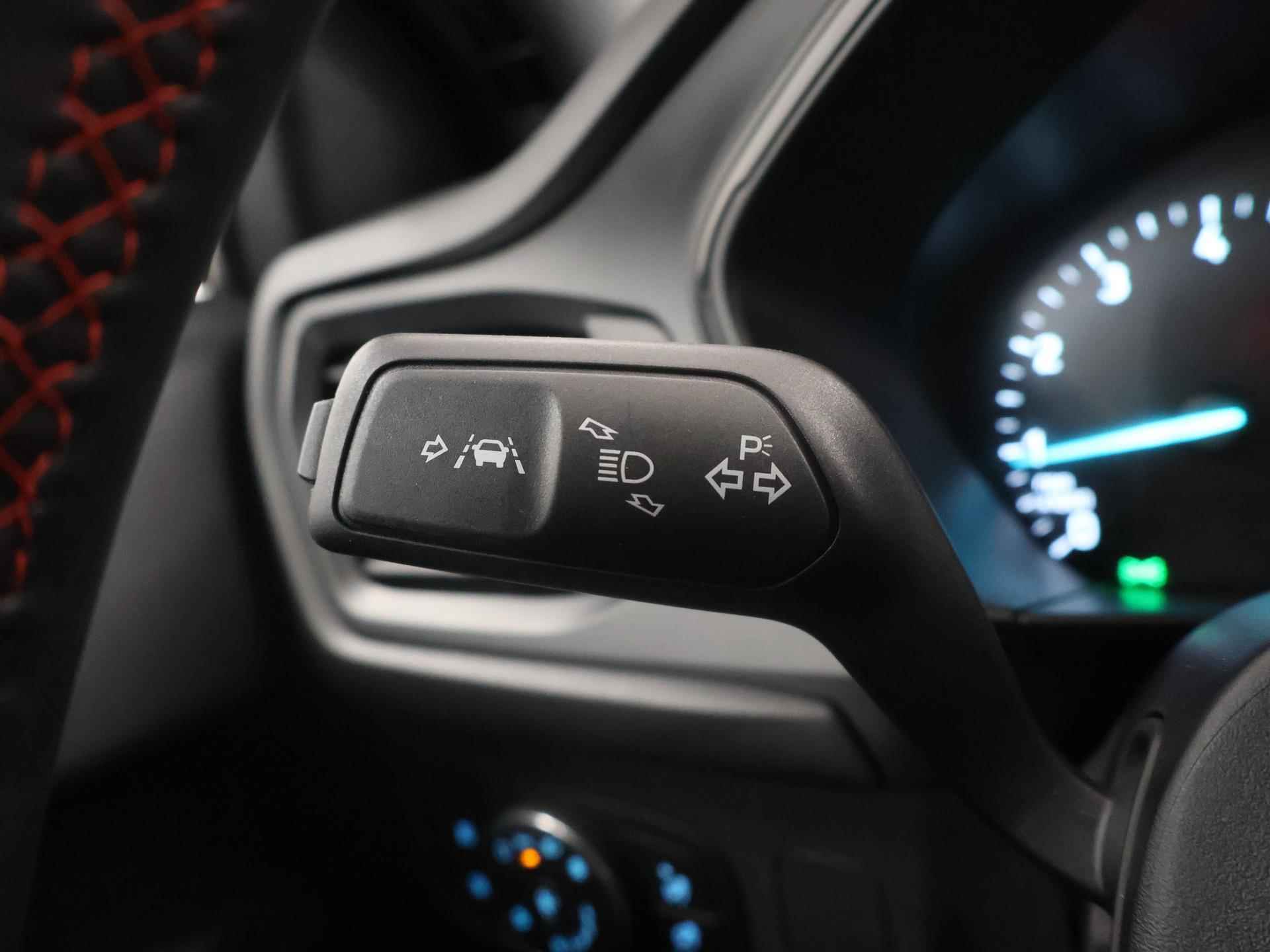 Ford Focus Wagon 1.0 EcoBoost Hybrid Automaat ST Line | Adaptive Cruise Control | Winterpack | Draadloos Apple CarPlay | Parkeercamera | - 32/40