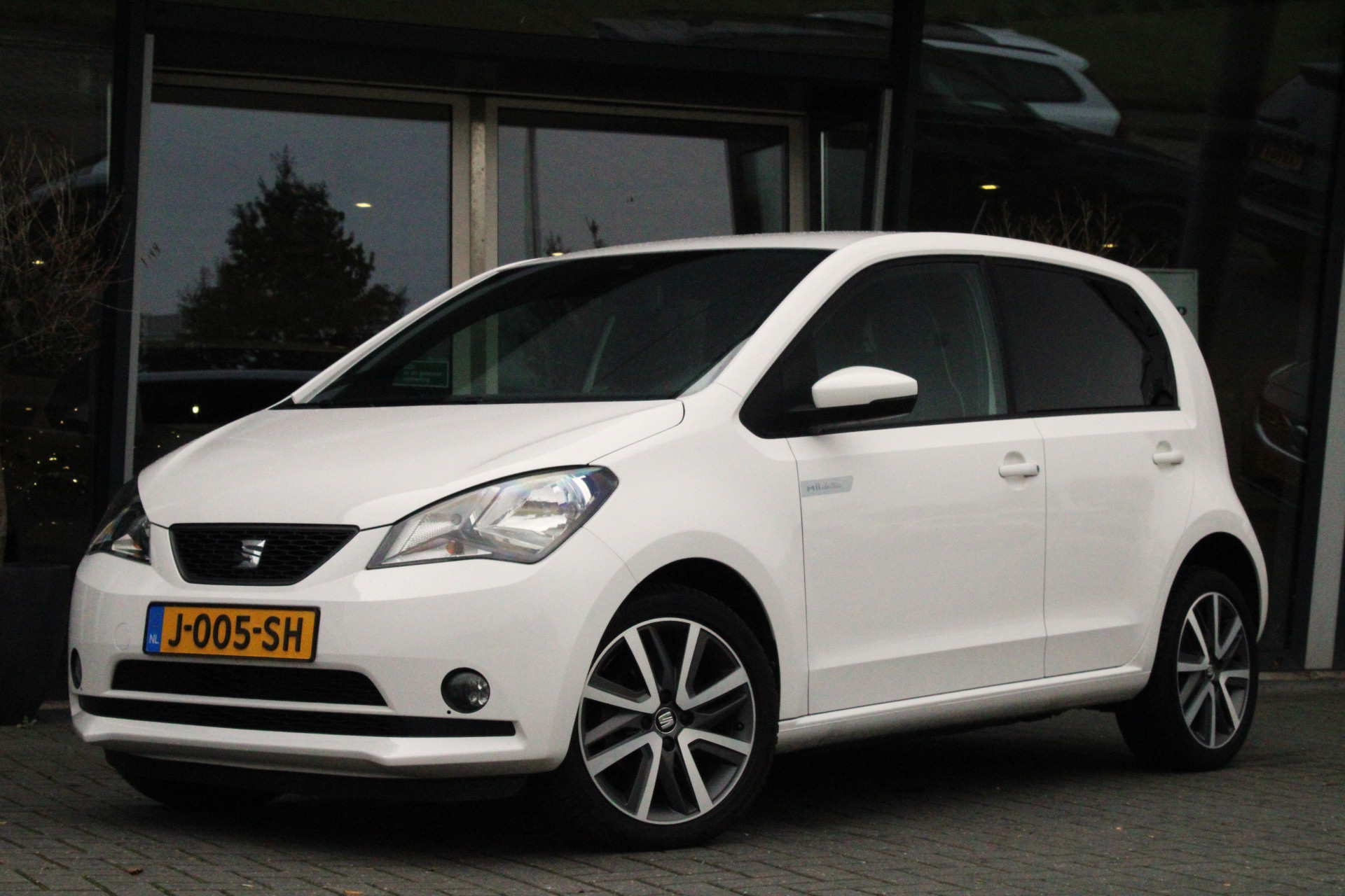 SEAT Mii Electric Plus | SEPP Subsidie | NL-Auto | Technology-Pack | Flex-Pack | Clima | Cruise | PDC | 16-inch | DAB