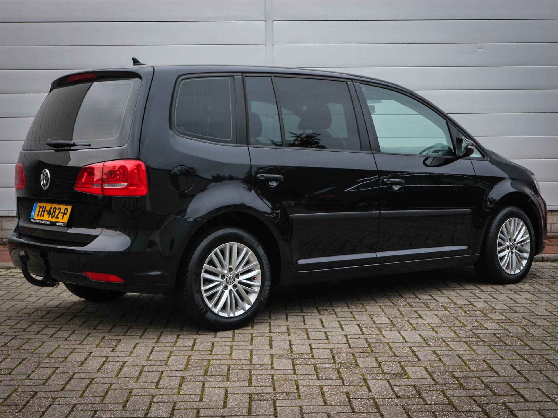 Volkswagen Touran 1.6 TDI Comfortline BlueMotion 7p. | Airco | Navi | Cruise | Lichtmetaal | 7 Persoons | Mistlampen | Trekhaak | - 5/48