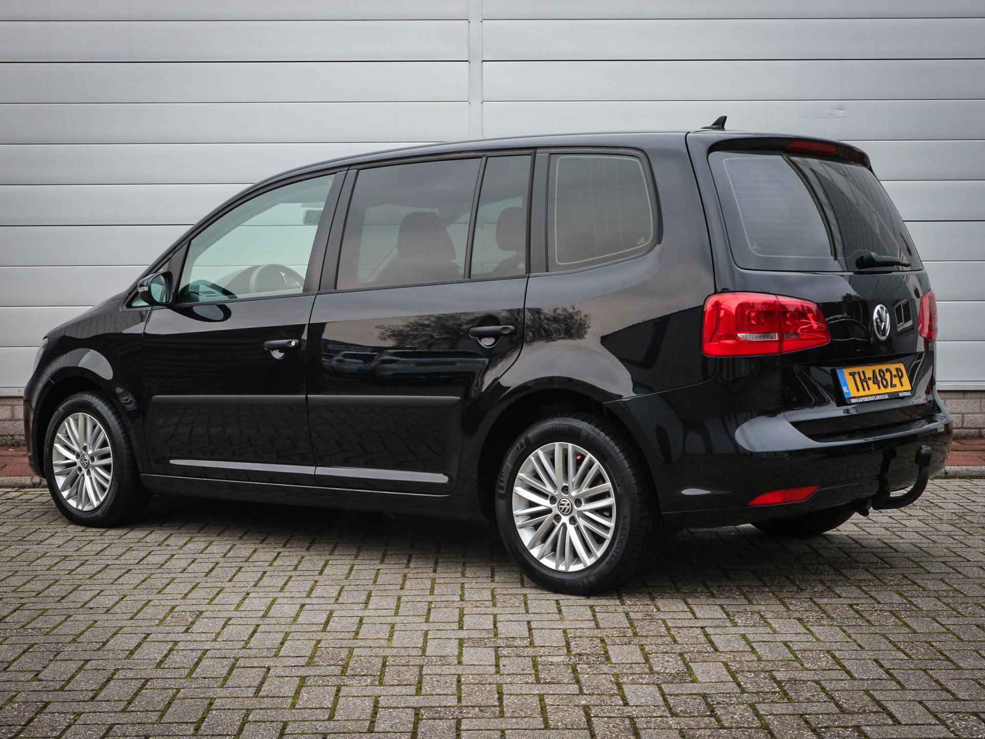 Volkswagen Touran 1.6 TDI Comfortline BlueMotion 7p. | Airco | Navi | Cruise | Lichtmetaal | 7 Persoons | Mistlampen | Trekhaak | - 11/48