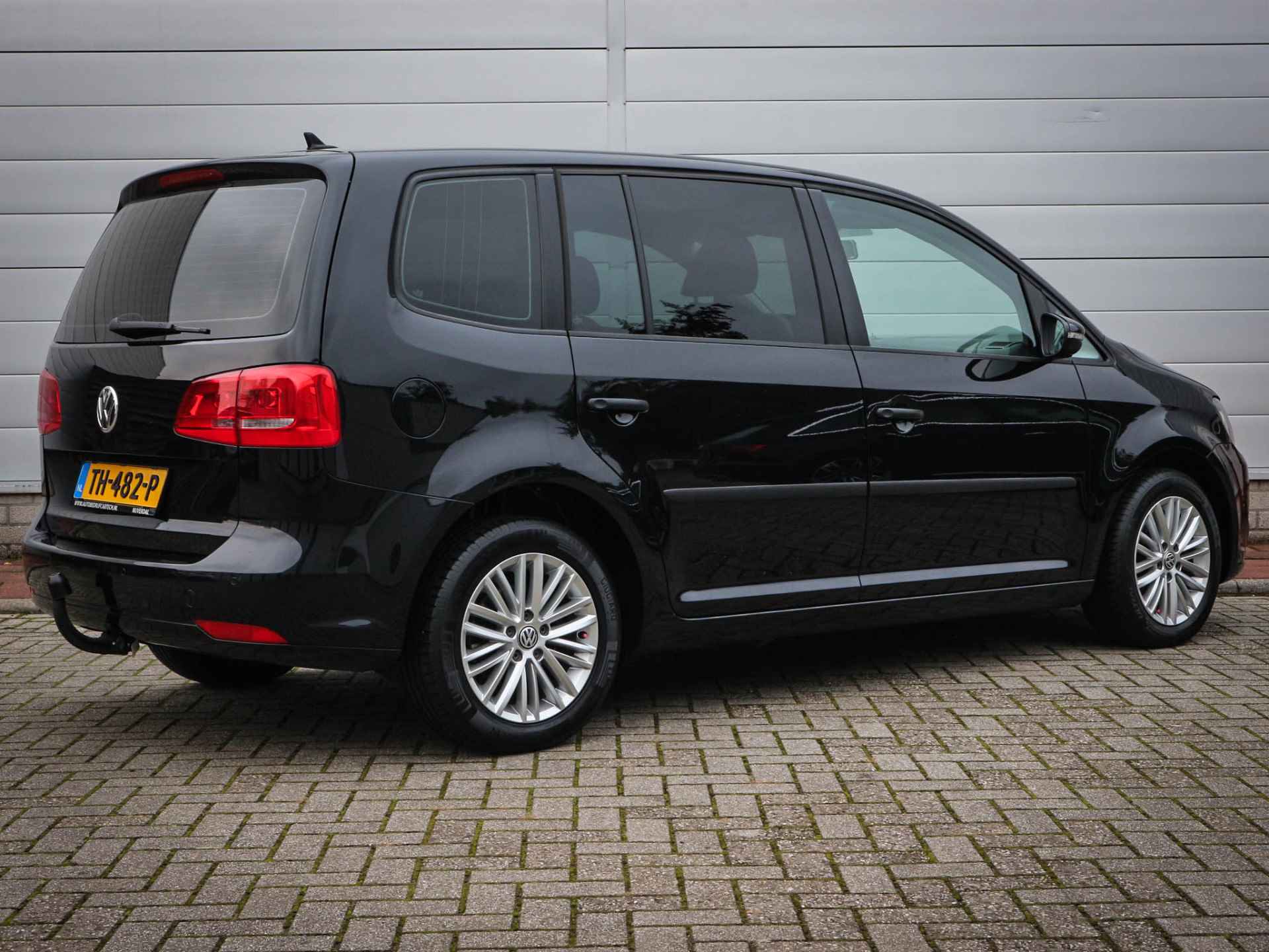 Volkswagen Touran 1.6 TDI Comfortline BlueMotion 7p. | Airco | Navi | Cruise | Lichtmetaal | 7 Persoons | Mistlampen | Trekhaak | - 13/48