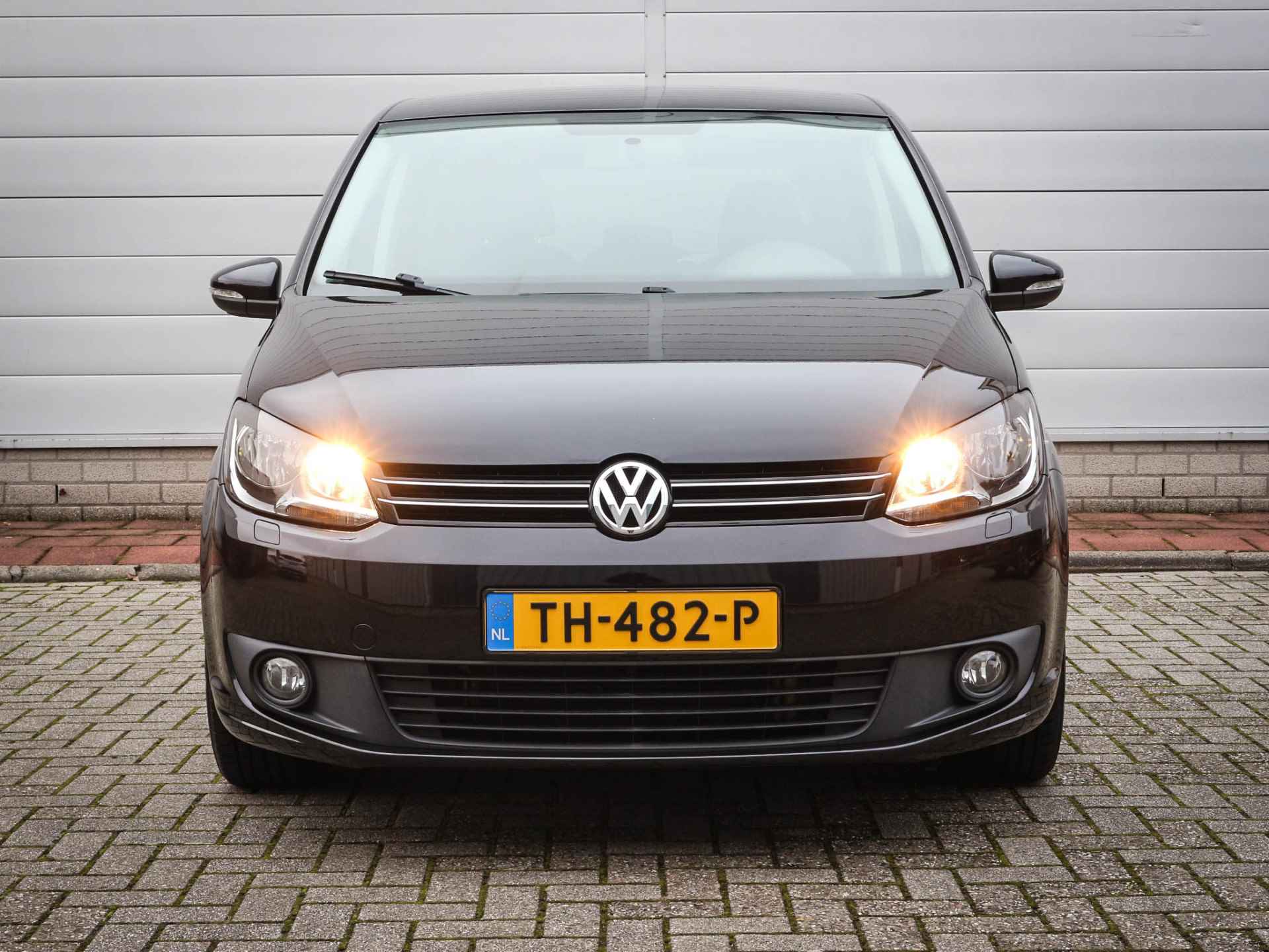 Volkswagen Touran 1.6 TDI Comfortline BlueMotion 7p. | Airco | Navi | Cruise | Lichtmetaal | 7 Persoons | Mistlampen | Trekhaak | - 16/48