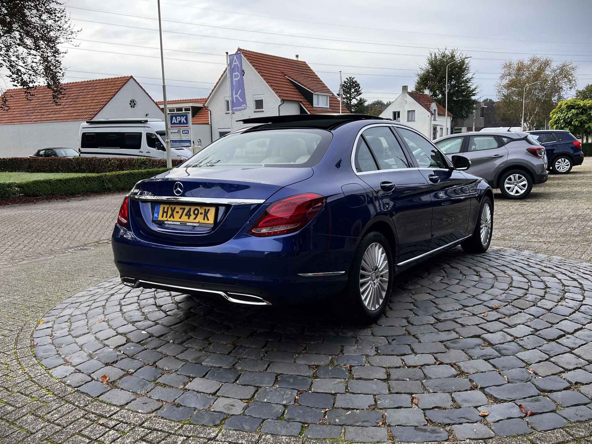 Mercedes-Benz C-klasse 180 Ambition | NL AUTO | Dealer onderhouden | Panorama Dak | All-in rijklaarprijs - 5/53