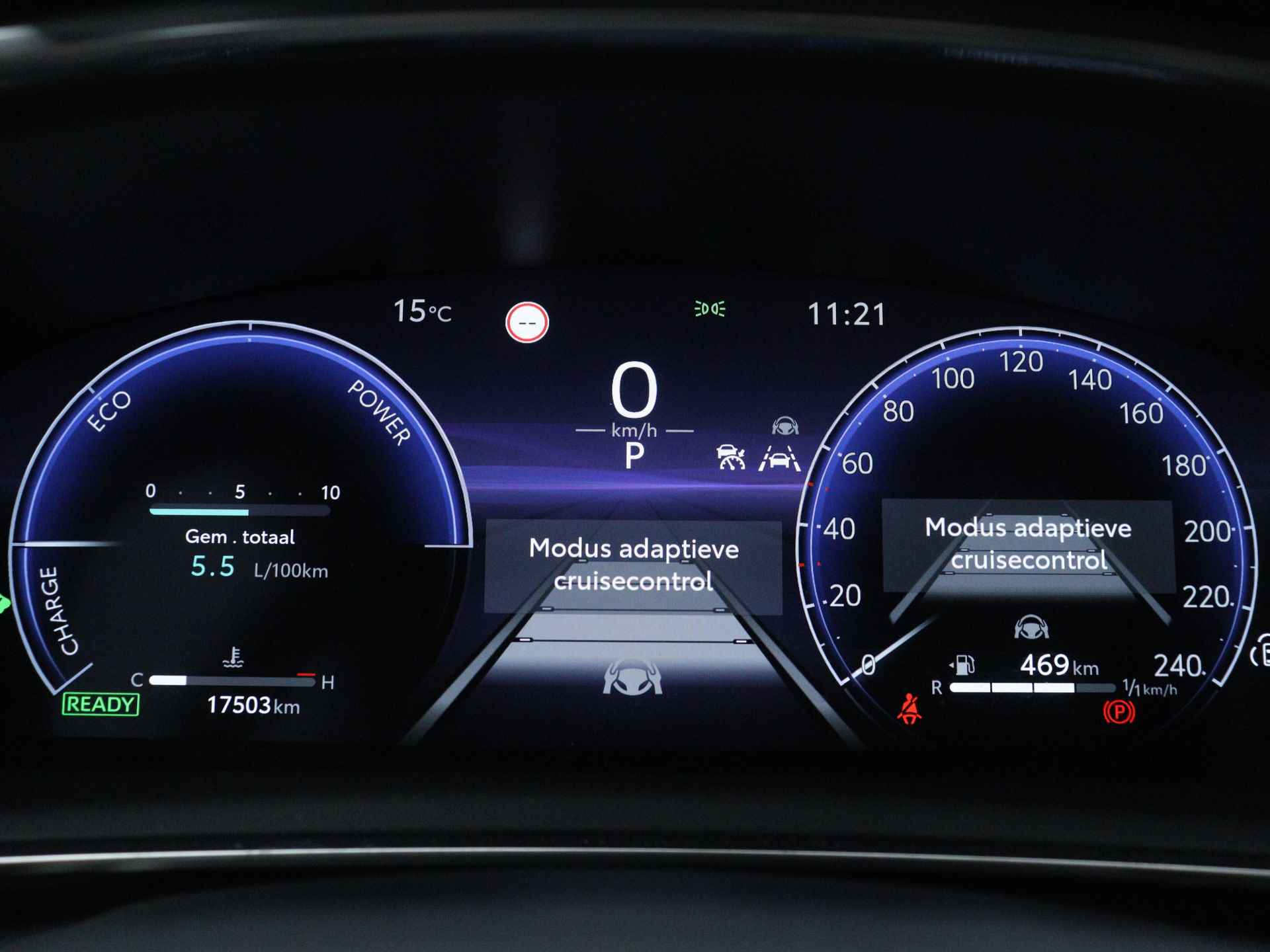 Toyota Corolla Touring Sports 1.8 Hybrid First Edition | Stoelverwarming | Parkeersensoren | Navigatie | Elektrisch bedienbare achterklep | - 7/45