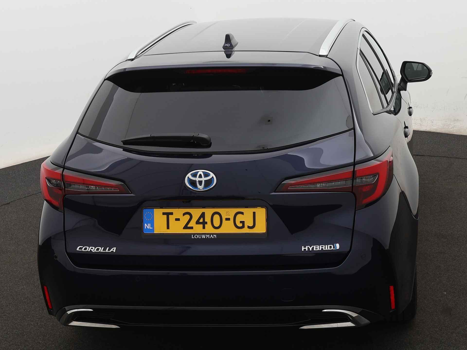 Toyota Corolla Touring Sports 1.8 Hybrid First Edition | Stoelverwarming | Parkeersensoren | Navigatie | Elektrisch bedienbare achterklep | - 30/45