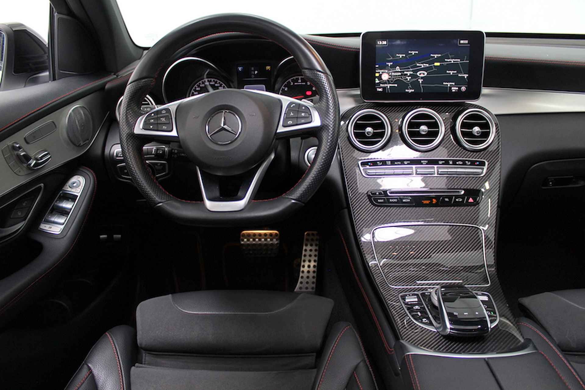 Mercedes-Benz GLC 43 AMG 4MATIC 368PK | PANORAMADAK | BURMESTER | HEAD-UP DISPLAY | WEGKLAPBARE TREKHAAK - 27/48