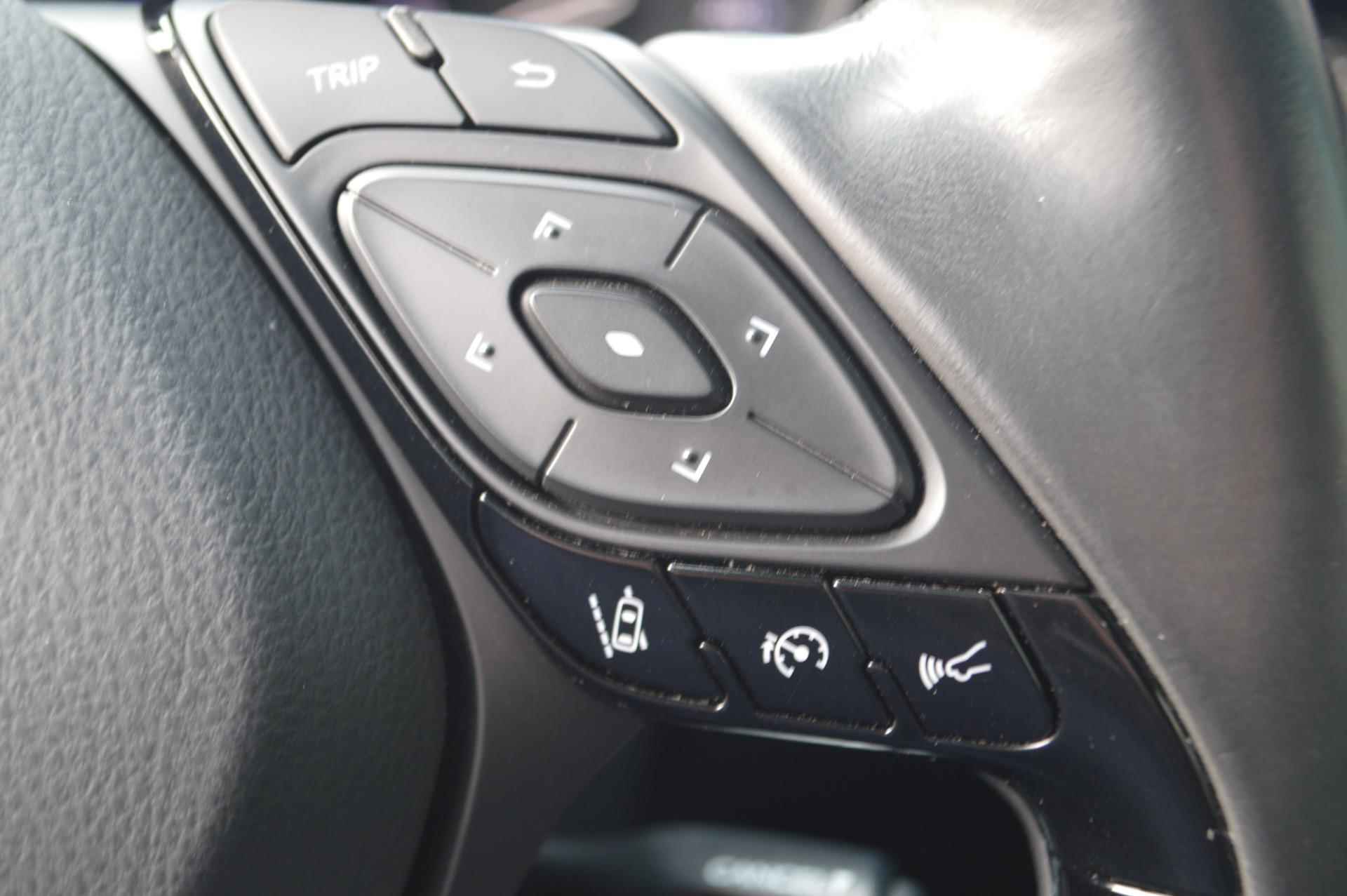 Toyota C-HR 1.8 Hybrid Bi-Tone Plus | UNIEK!!!| Elektrisch open dak | leder | navigatie - 25/36