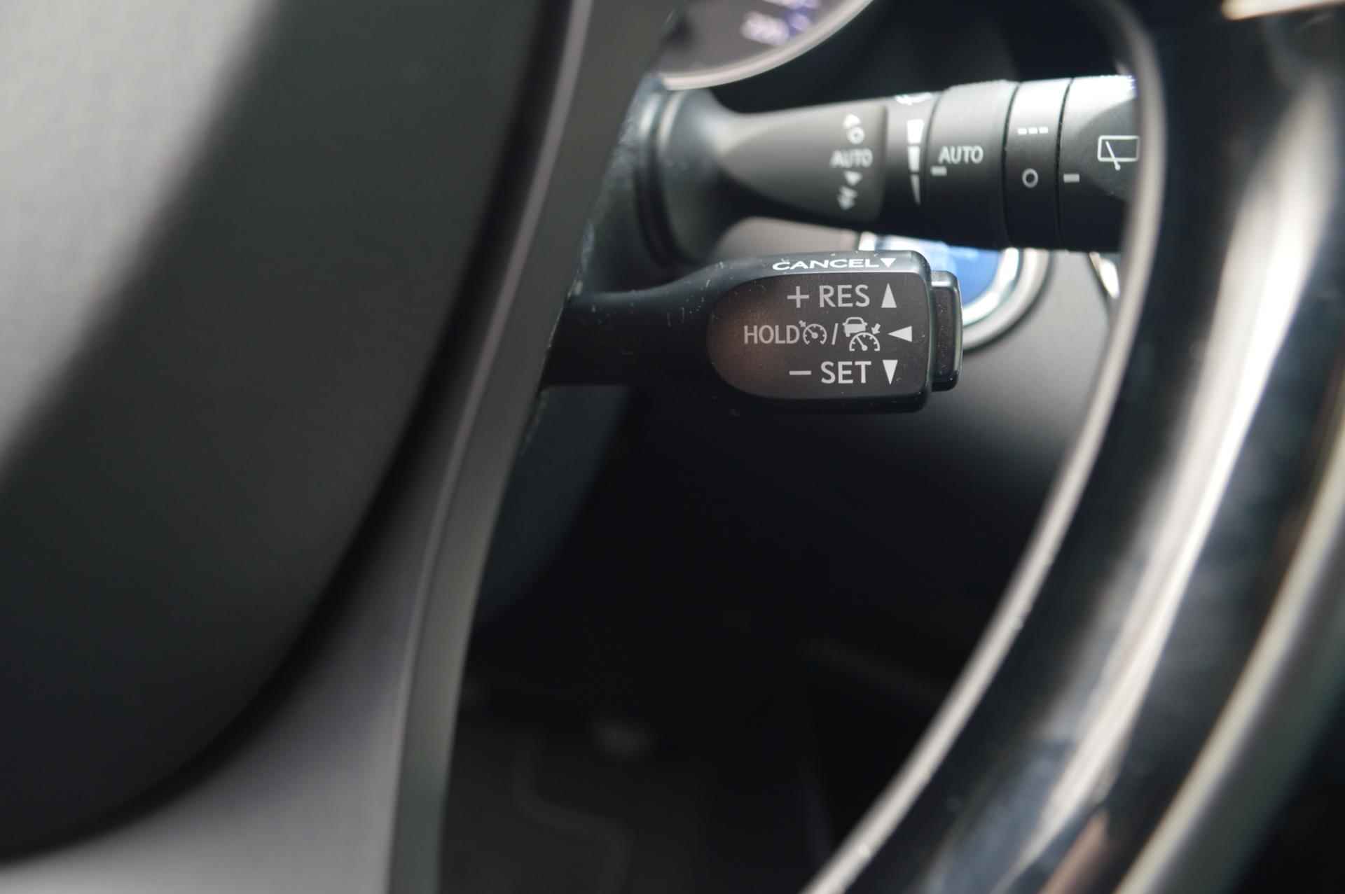 Toyota C-HR 1.8 Hybrid Bi-Tone Plus | UNIEK!!!| Elektrisch open dak | leder | navigatie - 27/36