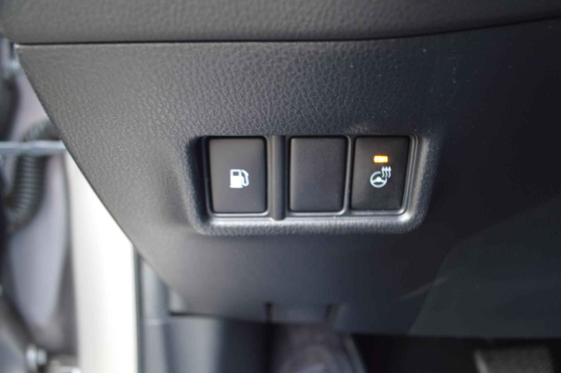 Toyota C-HR 1.8 Hybrid Bi-Tone Plus | UNIEK!!!| Elektrisch open dak | leder | navigatie - 32/36