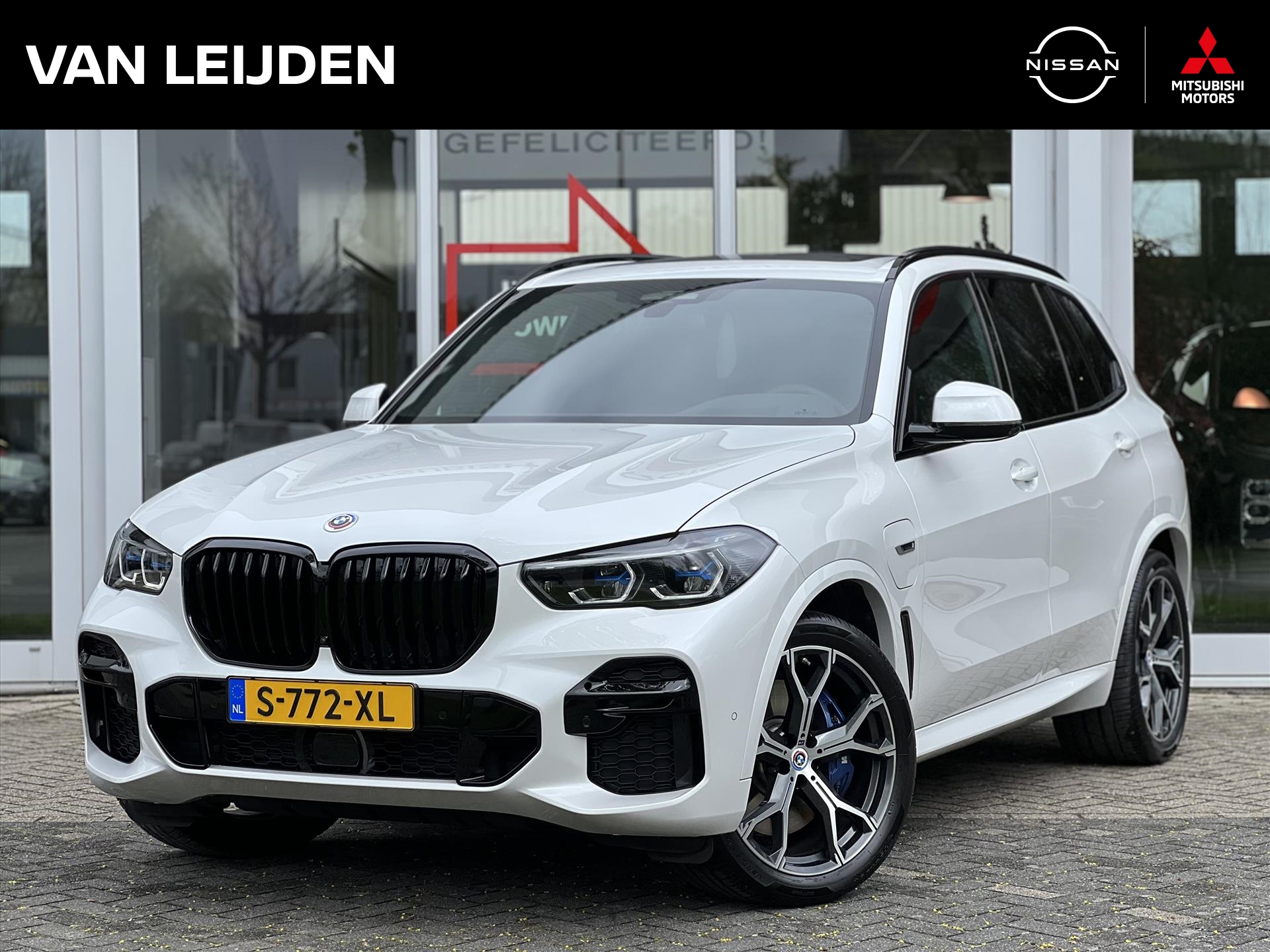 BMW X5 xDrive45e 394pk Aut High Executive M-Sport | Head Up | Panoramadak | Laser Light | 360 camera bij viaBOVAG.nl