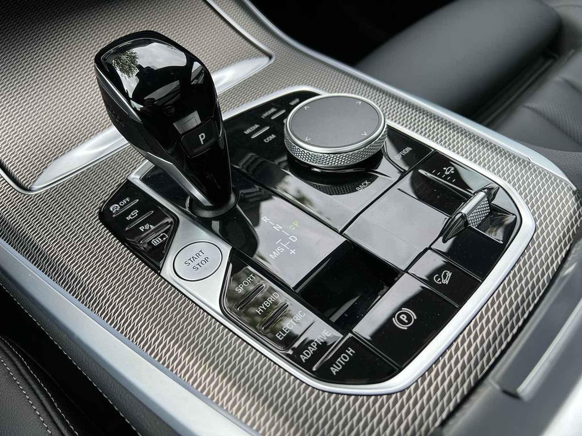 BMW X5 xDrive45e 394pk Aut High Executive M-Sport | Head Up | Panoramadak | Laser Light | 360 camera - 13/29