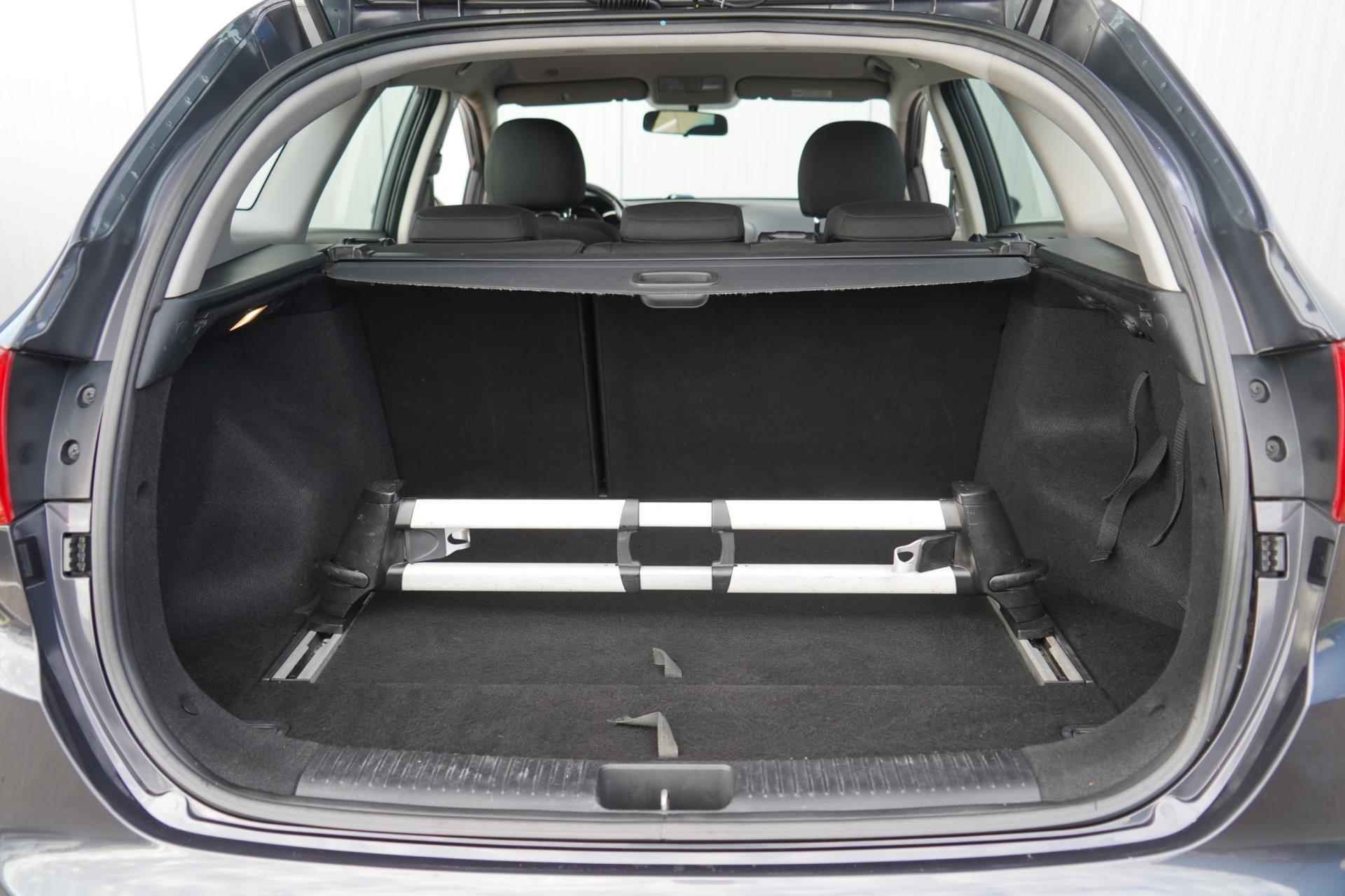 Kia Cee'd Sportswagon 1.6 GDI Comfort Pack / Airco / Trekhaak / Camera / NL-Auto / Elek. Ramen - 19/35