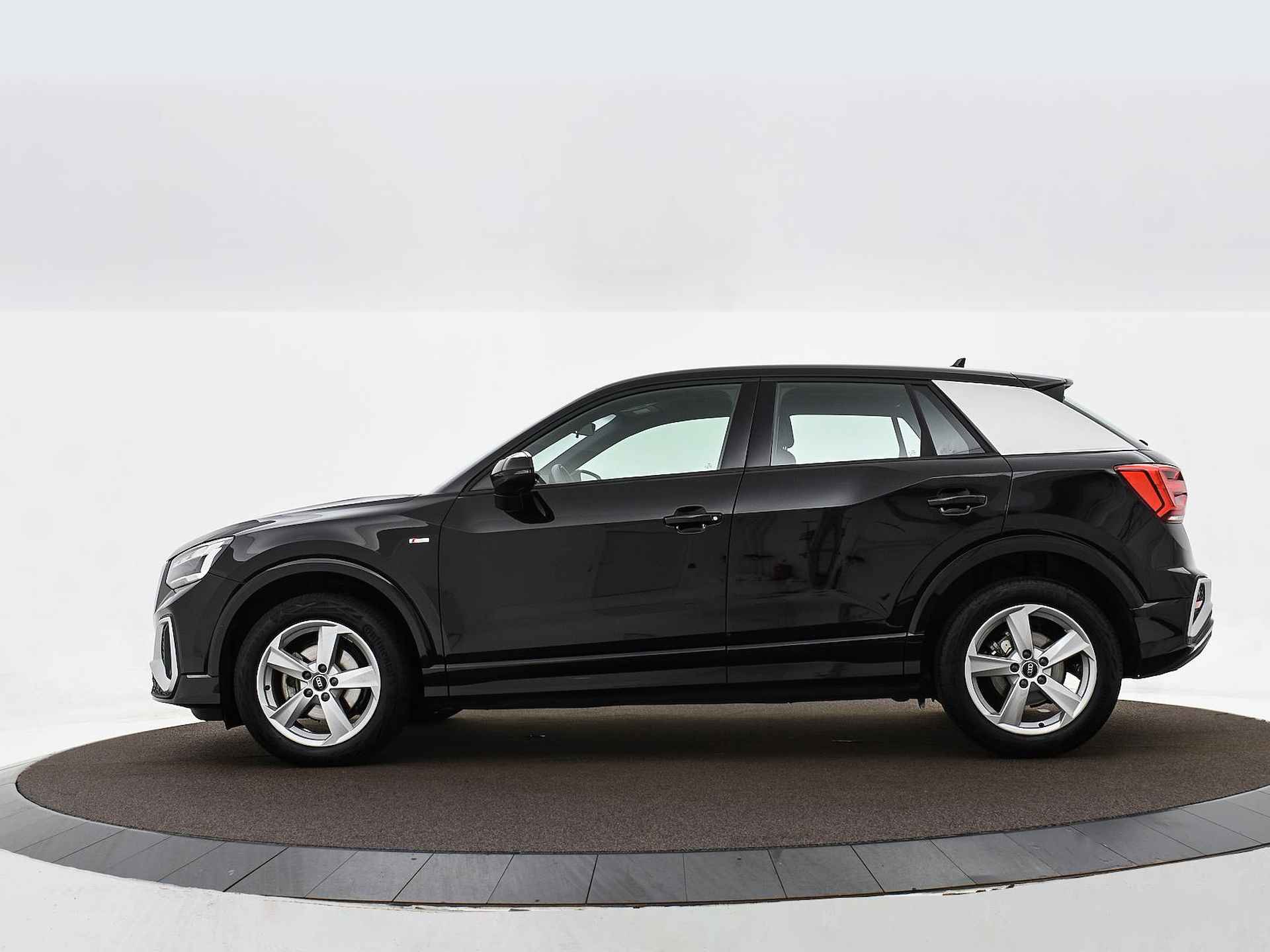 Audi Q2 35 Tfsi 150pk S-Tronic S Edition | Camera | Virtual Cockpit | Apple Car Play | Navigatie | 17"Velgen | P-Sensoren | Garantie t/m 09-01-2027 of 100.000km - 10/35