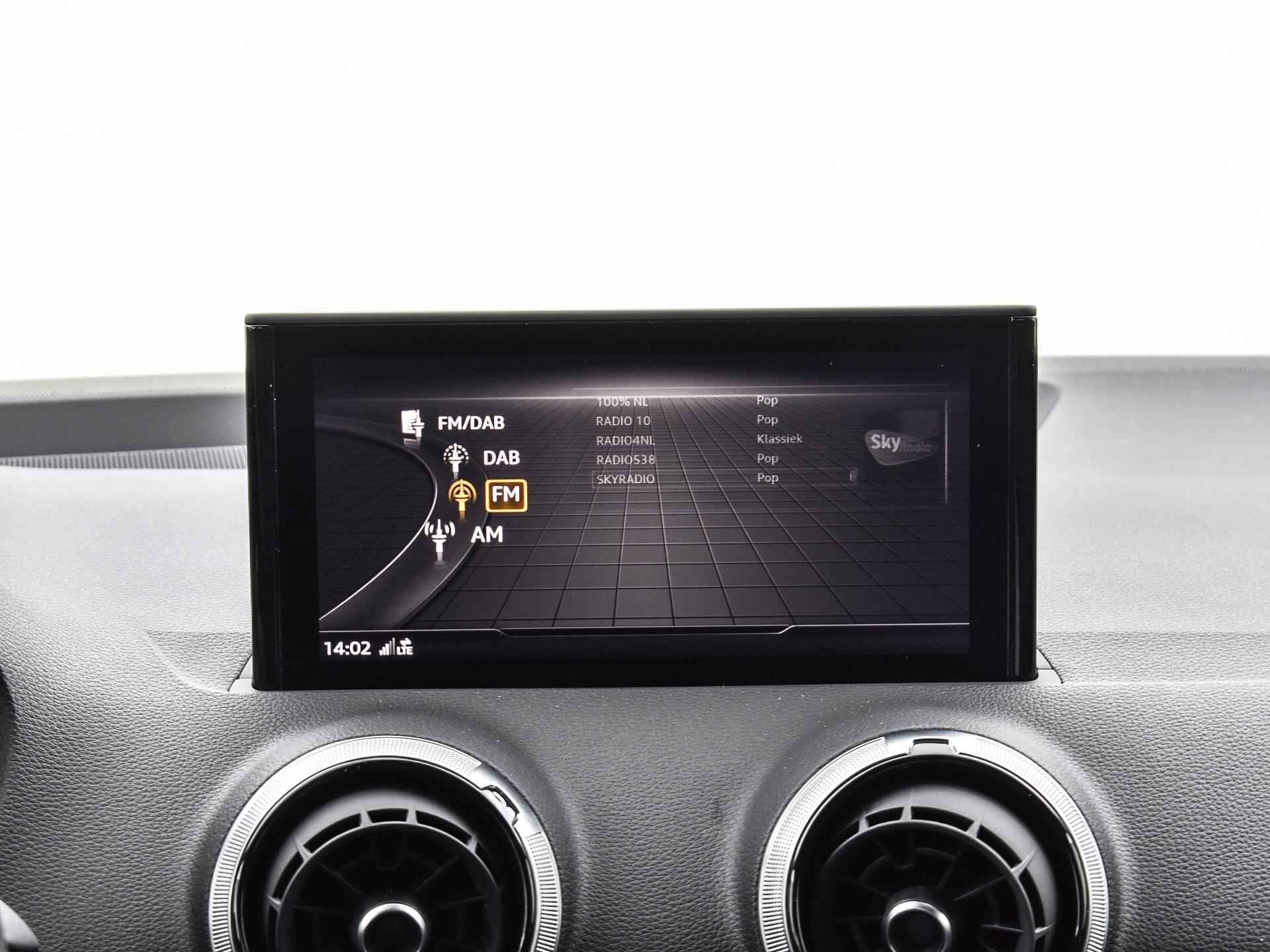Audi Q2 35 Tfsi 150pk S-Tronic S Edition | Camera | Virtual Cockpit | Apple Car Play | Navigatie | 17"Velgen | P-Sensoren | Garantie t/m 09-01-2027 of 100.000km - 24/35