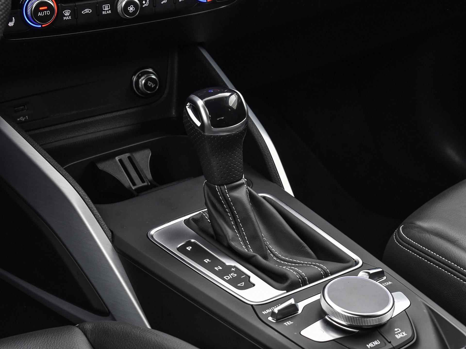 Audi Q2 35 Tfsi 150pk S-Tronic S Edition | Camera | Virtual Cockpit | Apple Car Play | Navigatie | 17"Velgen | P-Sensoren | Garantie t/m 09-01-2027 of 100.000km - 28/35
