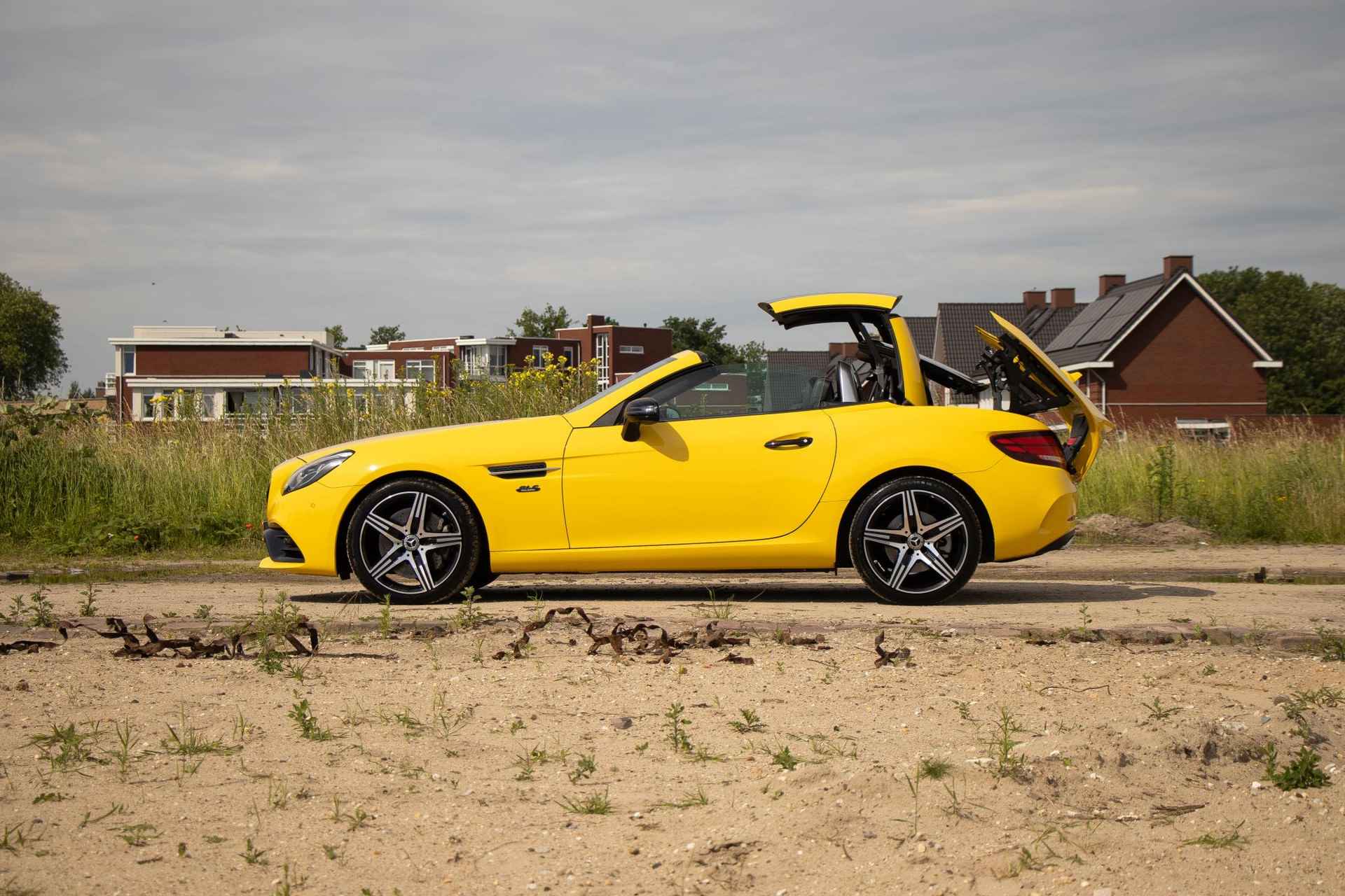 Mercedes-Benz SLC 200 Final Edition  AMG LINE- PACK | APPLE CARPLAY | CAMERA - 9/58