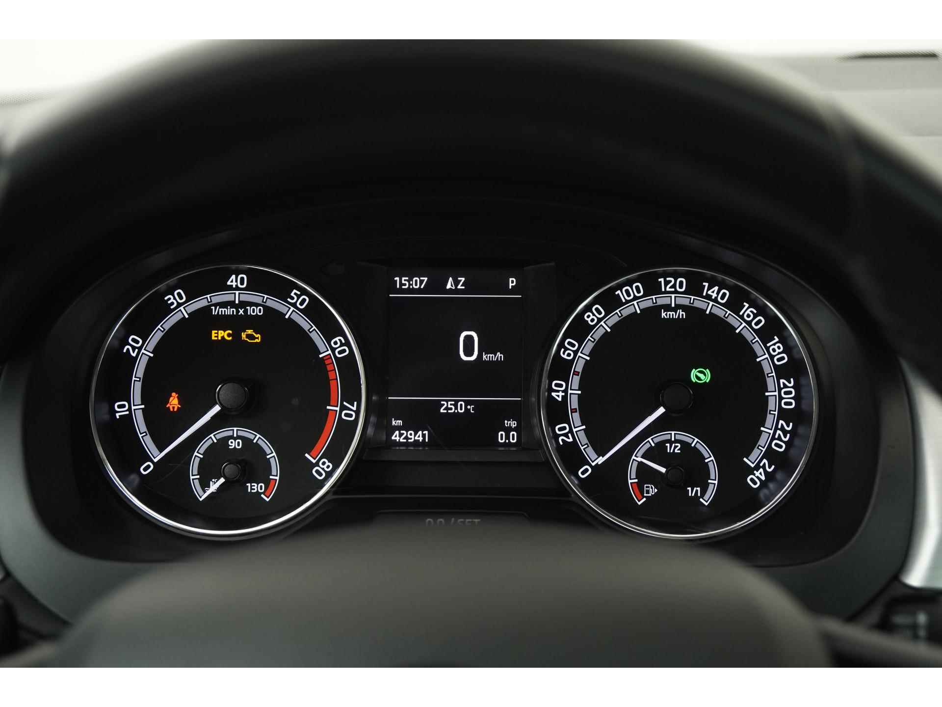 Škoda Rapid Spaceback 1.0 TSI Drive DSG | Panoramadak | Navigatie | Zondag Open! - 9/45