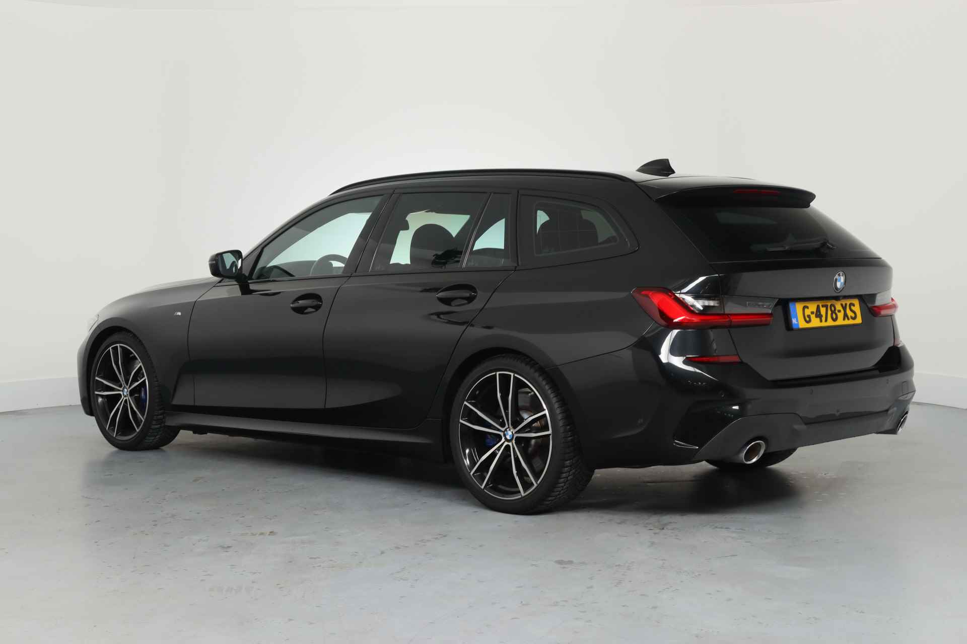 BMW 3 Serie Touring 330i High Executive Edition | M-Pakket | LED | Sportstoelen | Keyless | Leder | Navi | Stoelverwarming | Clima - 25/37