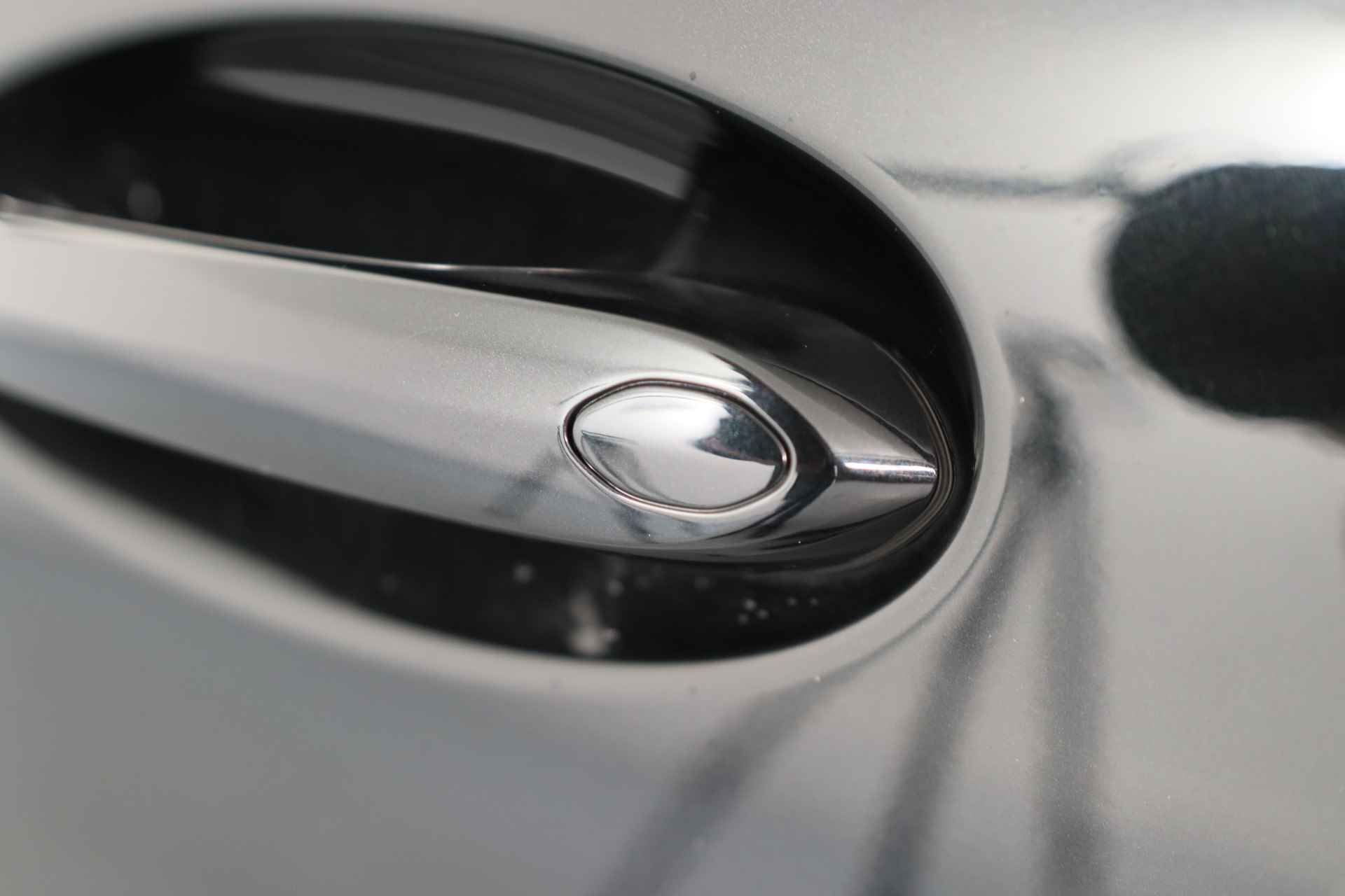 BMW 3 Serie Touring 330i High Executive Edition | M-Pakket | LED | Sportstoelen | Keyless | Leder | Navi | Stoelverwarming | Clima - 32/37