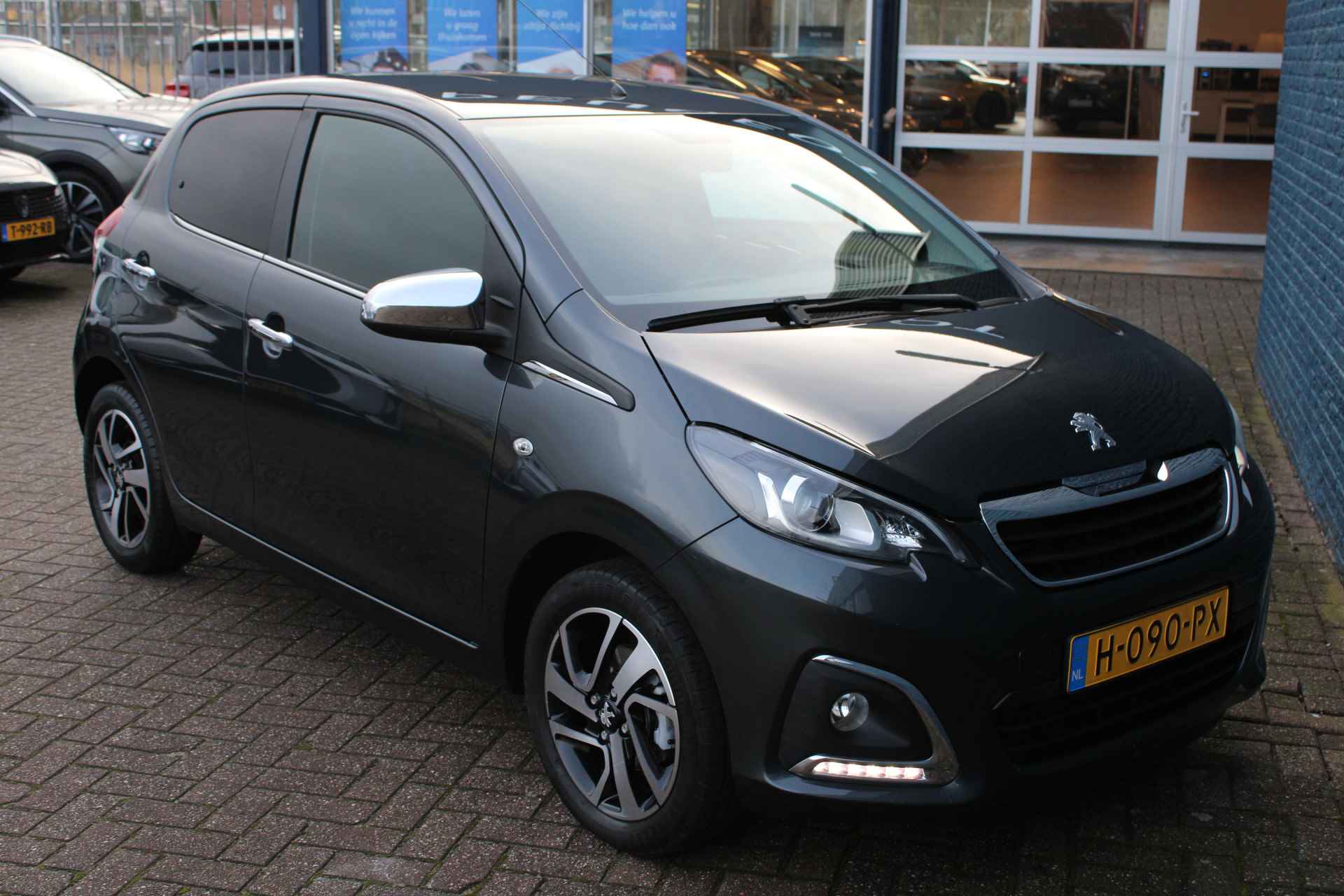 Peugeot 108 5drs 1.0 e-VTi Allure | Navi by app | Camera | Climate control | Lichtmetaal | - 8/25