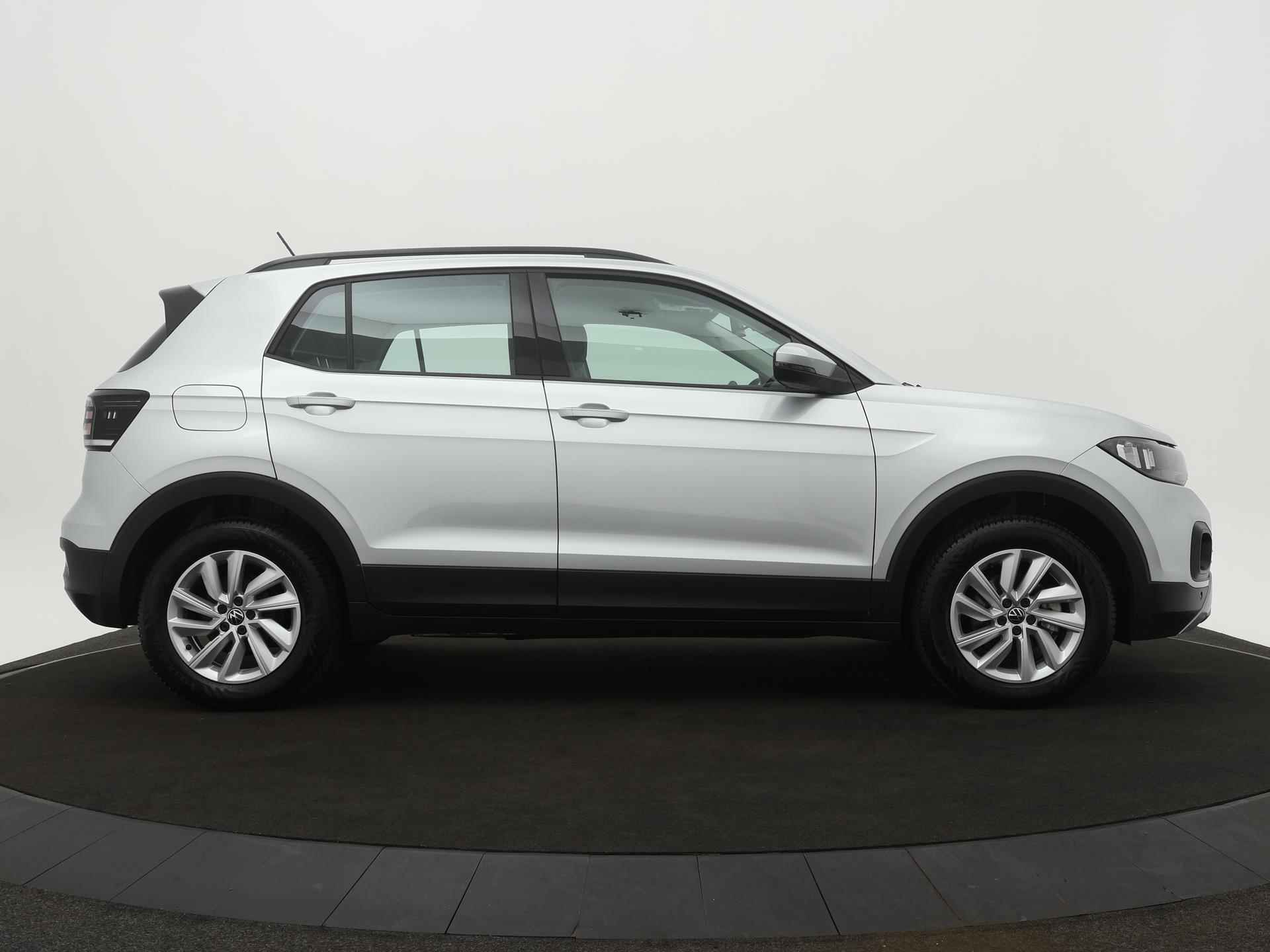 Volkswagen T-Cross 1.0 TSI 95 PK Go | trekhaak | All season banden | - 7/31