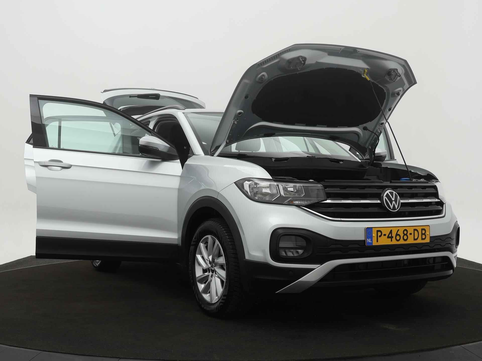 Volkswagen T-Cross 1.0 TSI 95 PK Go | trekhaak | All season banden | - 26/31