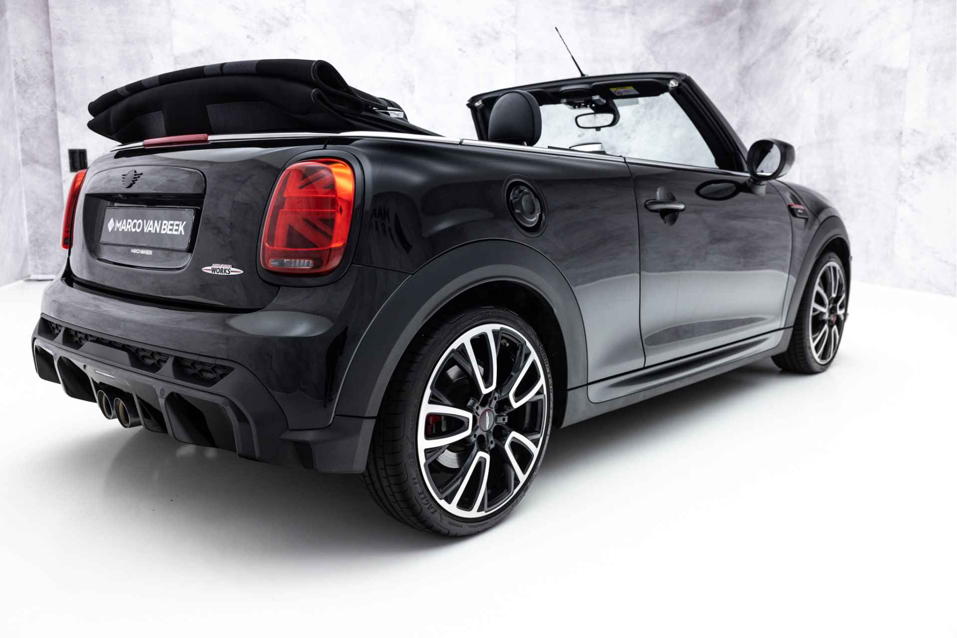 MINI Cabrio 2.0 John Cooper Works JCW Pack | Verkocht | VOL! | Head-Up | H&K | HUD - 4/51