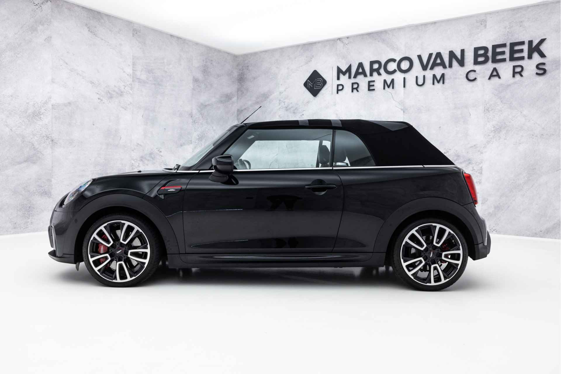 MINI Cabrio 2.0 John Cooper Works JCW Pack | Verkocht | VOL! | Head-Up | H&K | HUD - 8/51