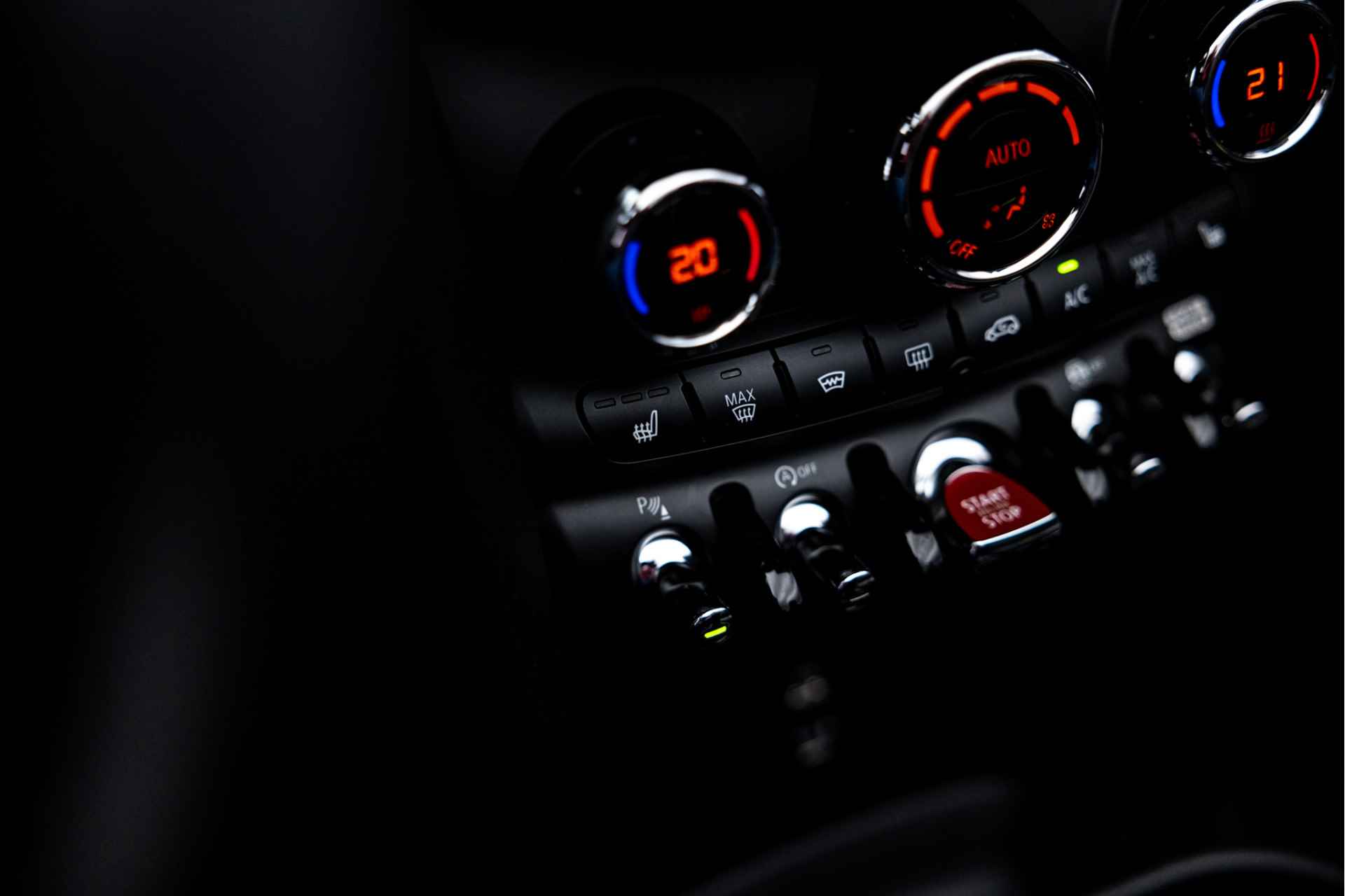 MINI Cabrio 2.0 John Cooper Works JCW Pack | Verkocht | VOL! | Head-Up | H&K | HUD - 48/51