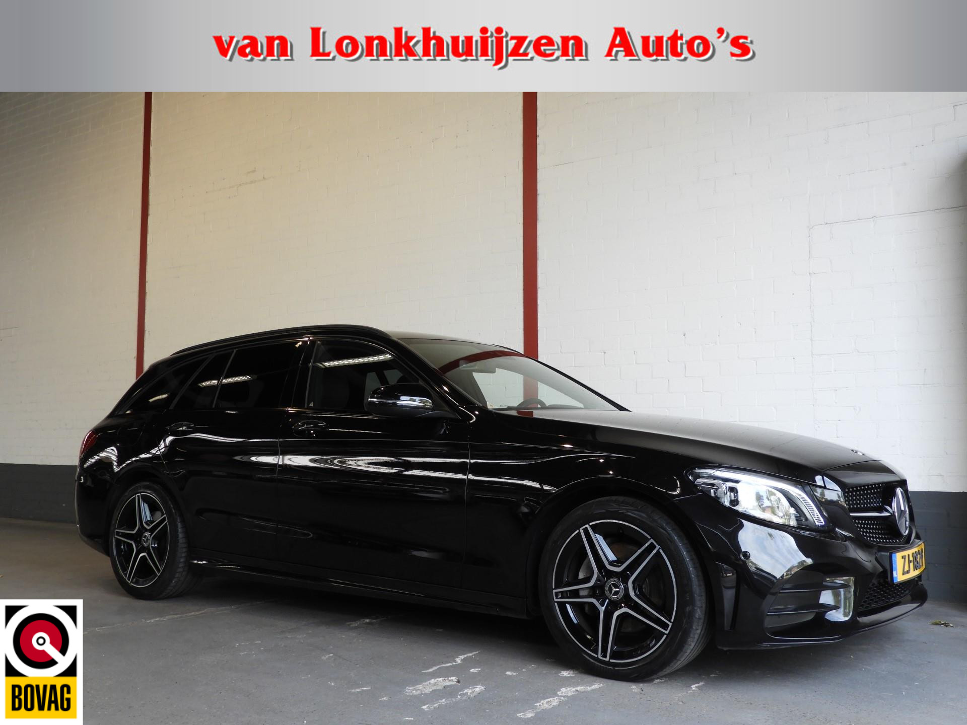 Mercedes-Benz C-Klasse Estate C180 Aut. AMG Upgrade Edition NIGHTPAKKET/LEER/CAMERA/LED/18"LMV! bij viaBOVAG.nl