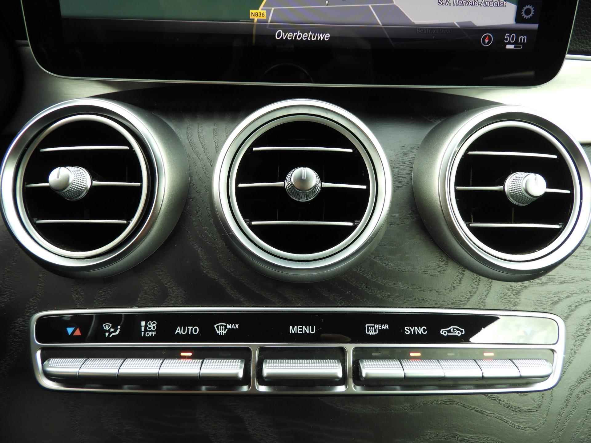 Mercedes-Benz C-Klasse Estate C180 Aut. AMG Upgrade Edition NIGHTPAKKET/LEER/CAMERA/LED/18"LMV! - 8/49