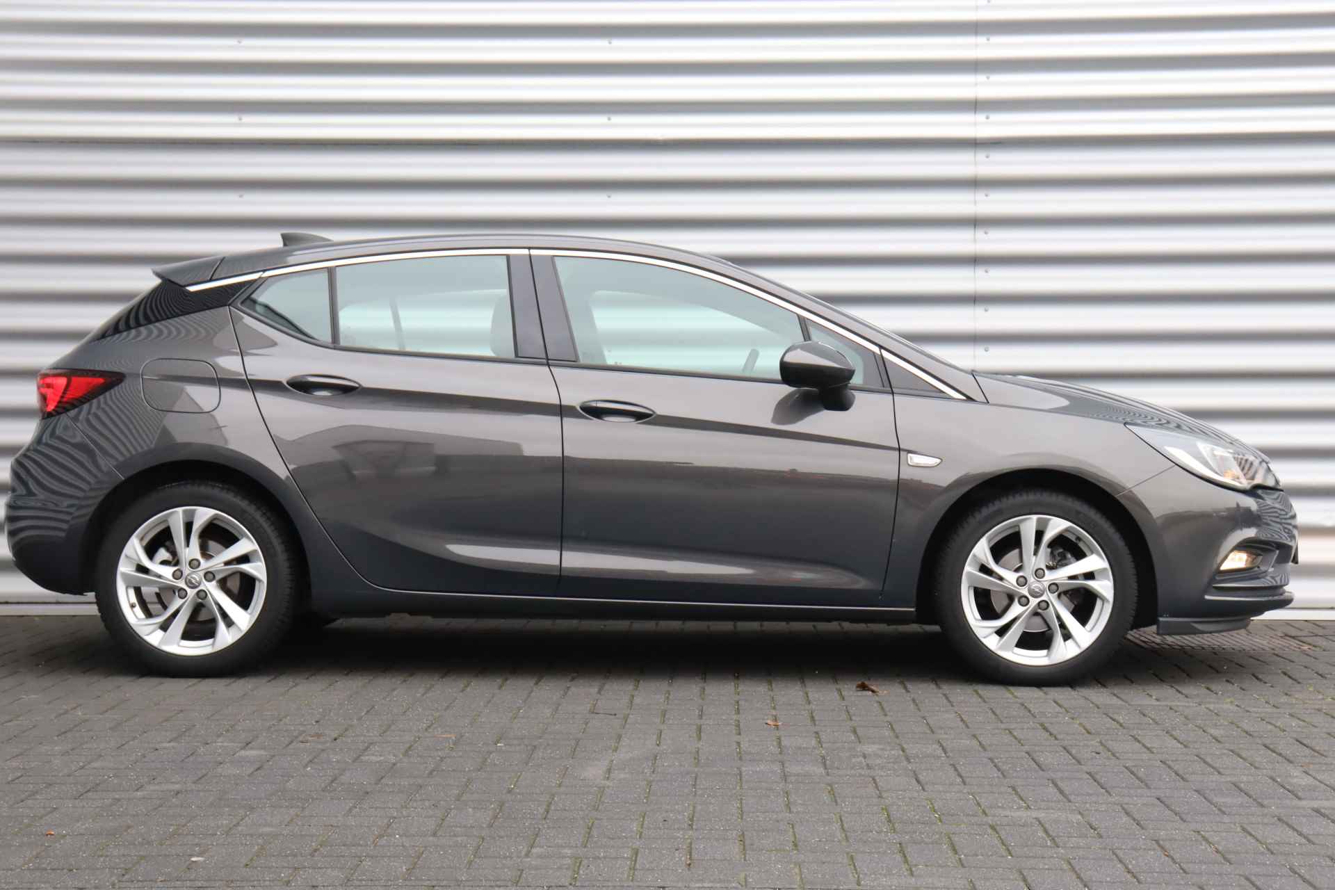 Opel Astra 1.4 TURBO 125PK INNOVATION+ / NAVI / CLIMA / LED / PDC / 17" LMV / BLUETOOTH / CRUISECONTROL / NIEUWSTAAT !! - 3/30