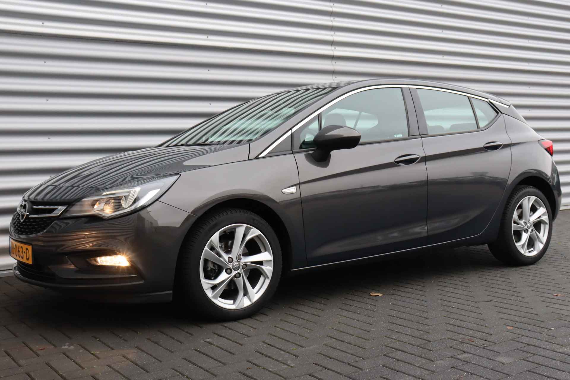 Opel Astra 1.4 TURBO 125PK INNOVATION+ / NAVI / CLIMA / LED / PDC / 17" LMV / BLUETOOTH / CRUISECONTROL / NIEUWSTAAT !! - 6/30