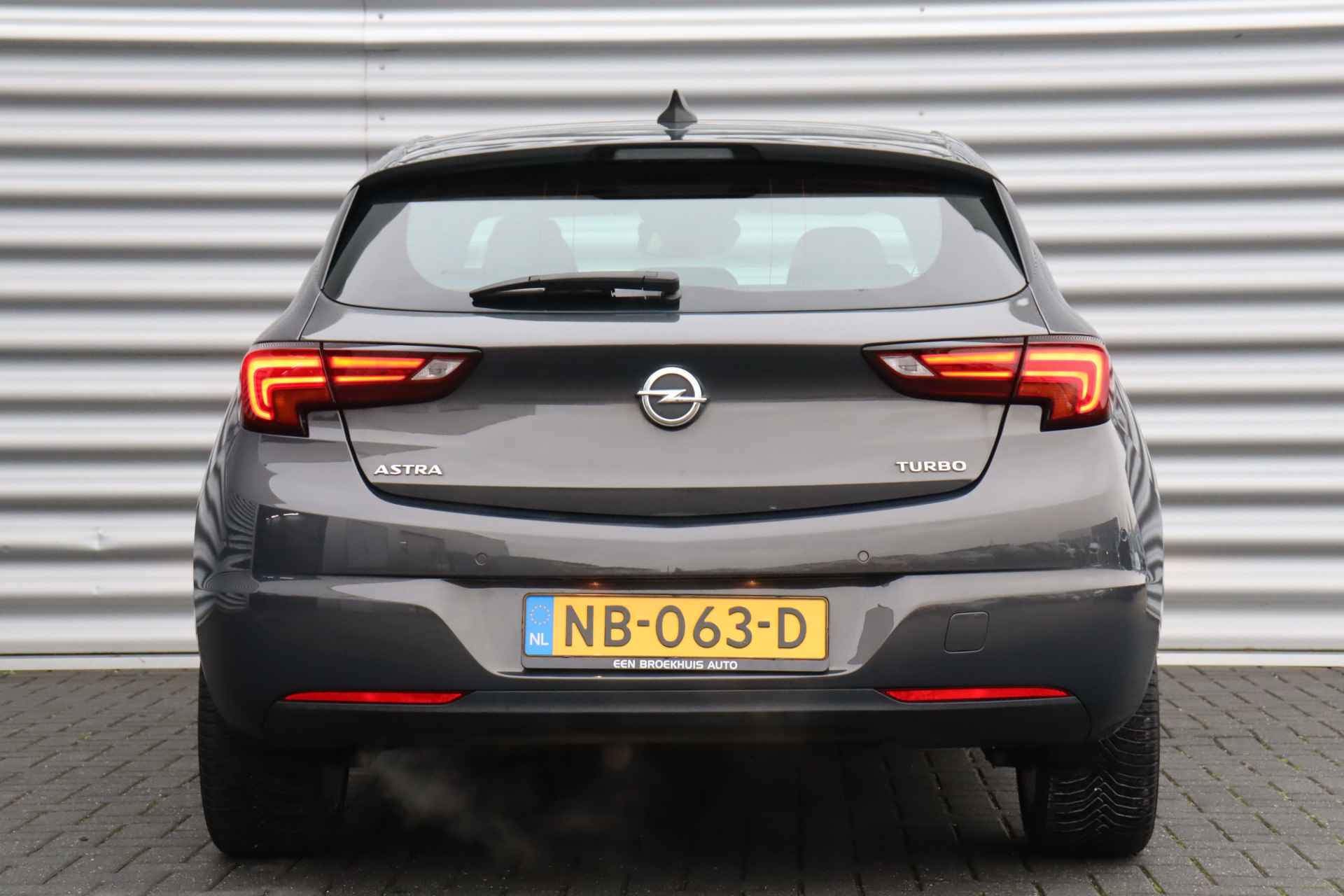 Opel Astra 1.4 TURBO 125PK INNOVATION+ / NAVI / CLIMA / LED / PDC / 17" LMV / BLUETOOTH / CRUISECONTROL / NIEUWSTAAT !! - 8/30