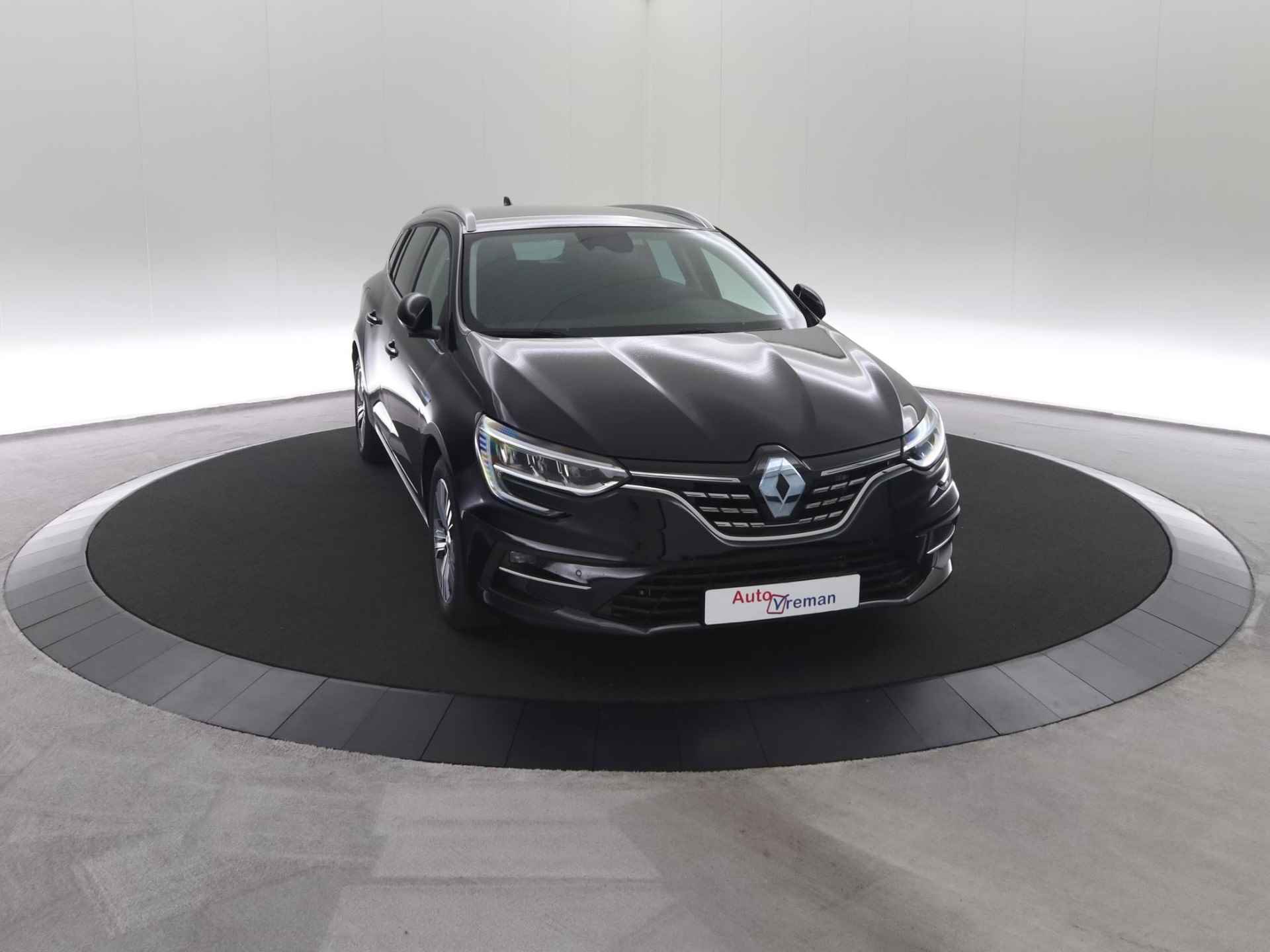 Renault Mégane Estate 1.5 Blue dCi 115 Techno met trekhaak! EDC - 2/18