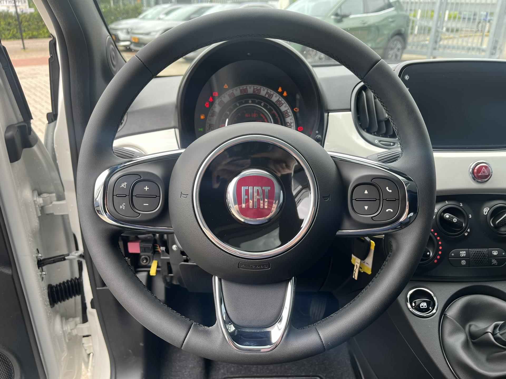 FIAT 500 1.0 Hybrid 70pk Dolcevita Finale | Apple CarPlay / Android Auto | Cruise Control | Parkeerhulp | Panoramadak | Uit voorraad leverbaar! - 11/30