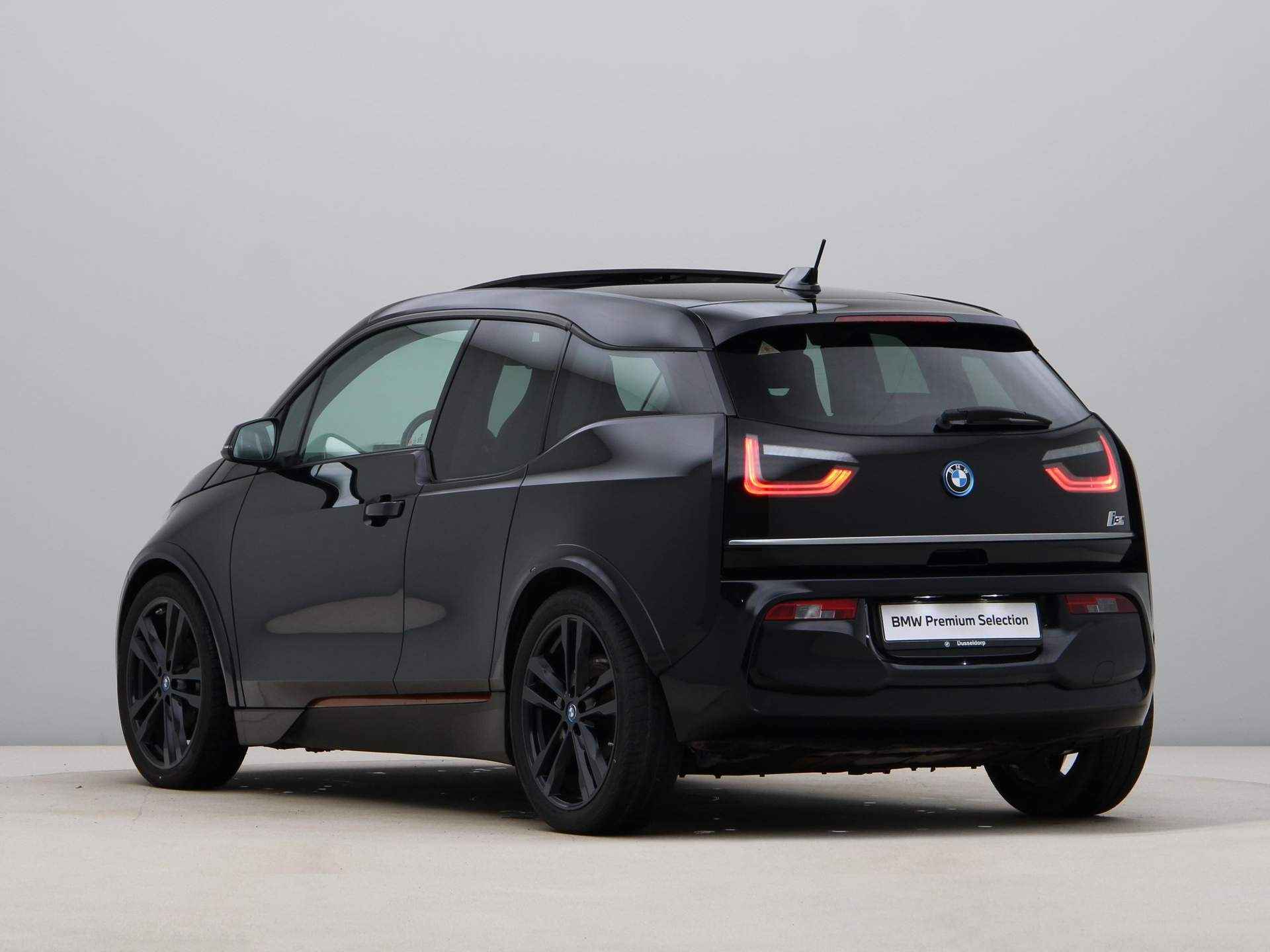 BMW i3 S 120Ah 42 kWh RoadStyle Edition - 11/24