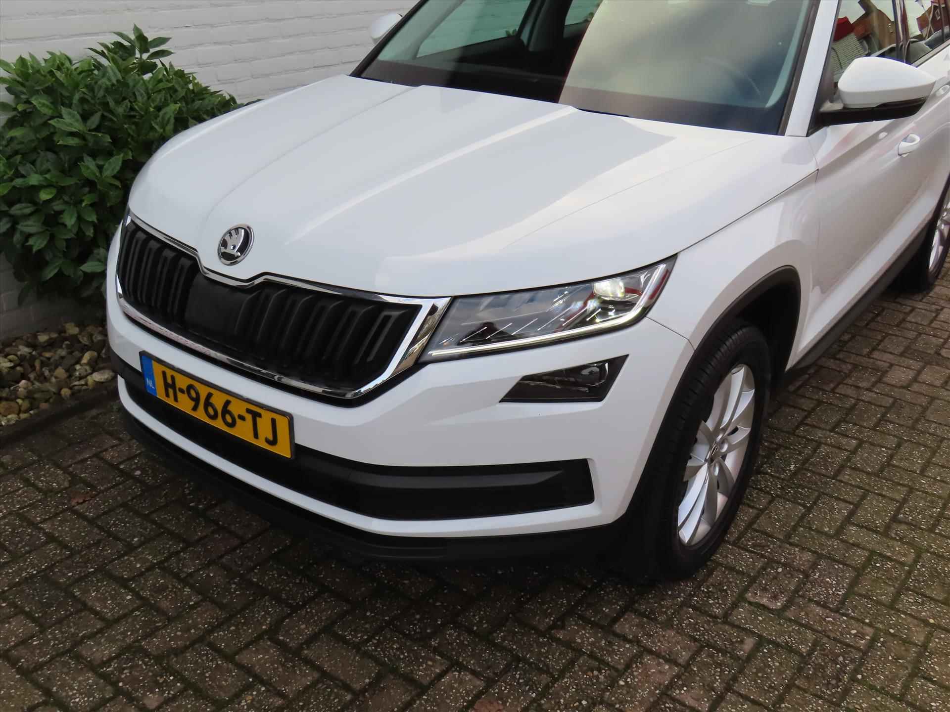 Skoda Kodiaq 1.5 TSI Greentech 150pk DSG-7 Business Edition/ Canton sound/ Trekhaak/ Apple Carplay/ Stoelverwarming/ Camera achter/ 1 Eigenaar/ Origineel NL/ NAP - 39/46