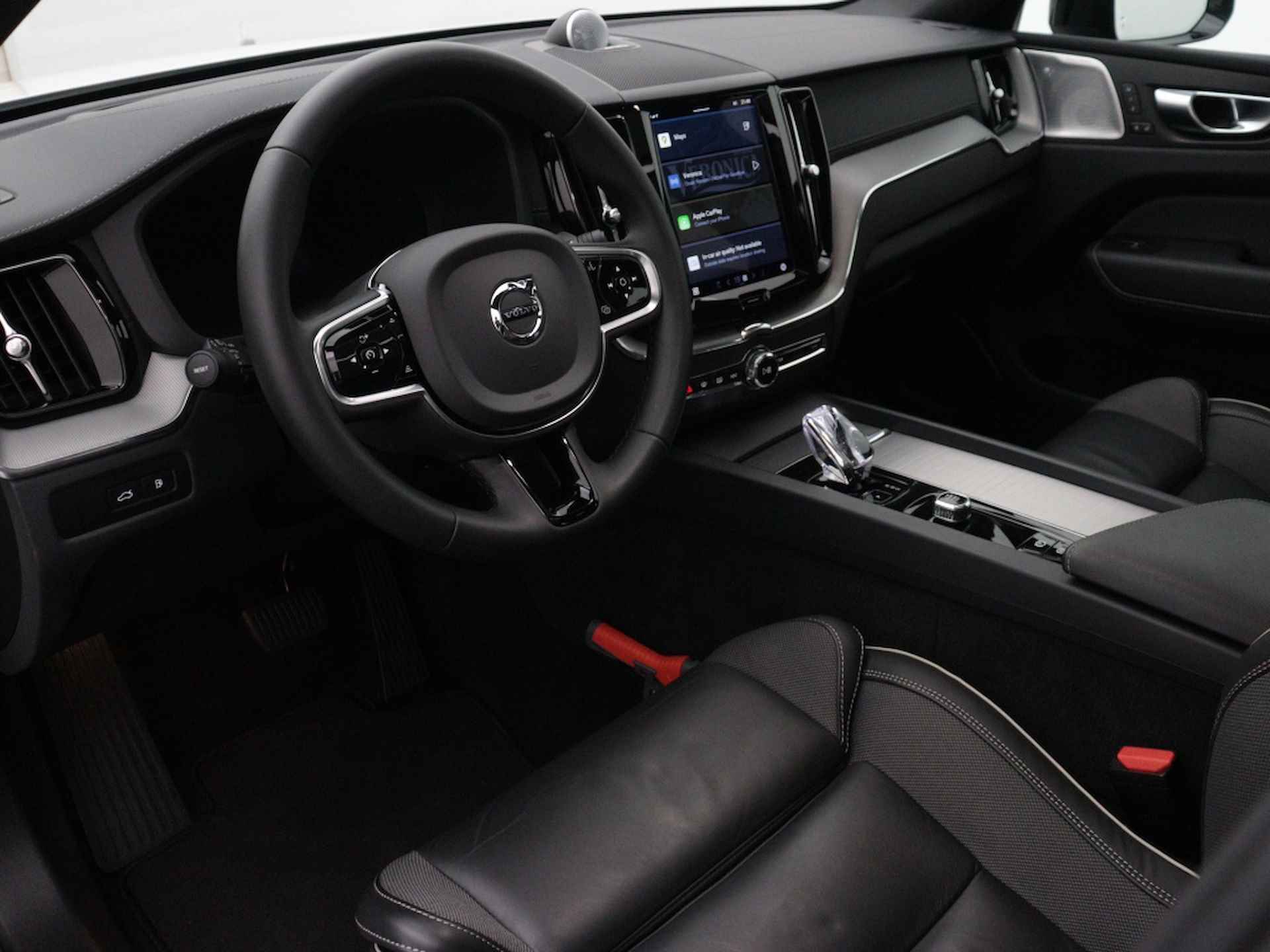 Volvo XC60 2.0 T6 AWD Ultimate Dark | Bowers & Wilkins audio | Luchtvering - 5/35