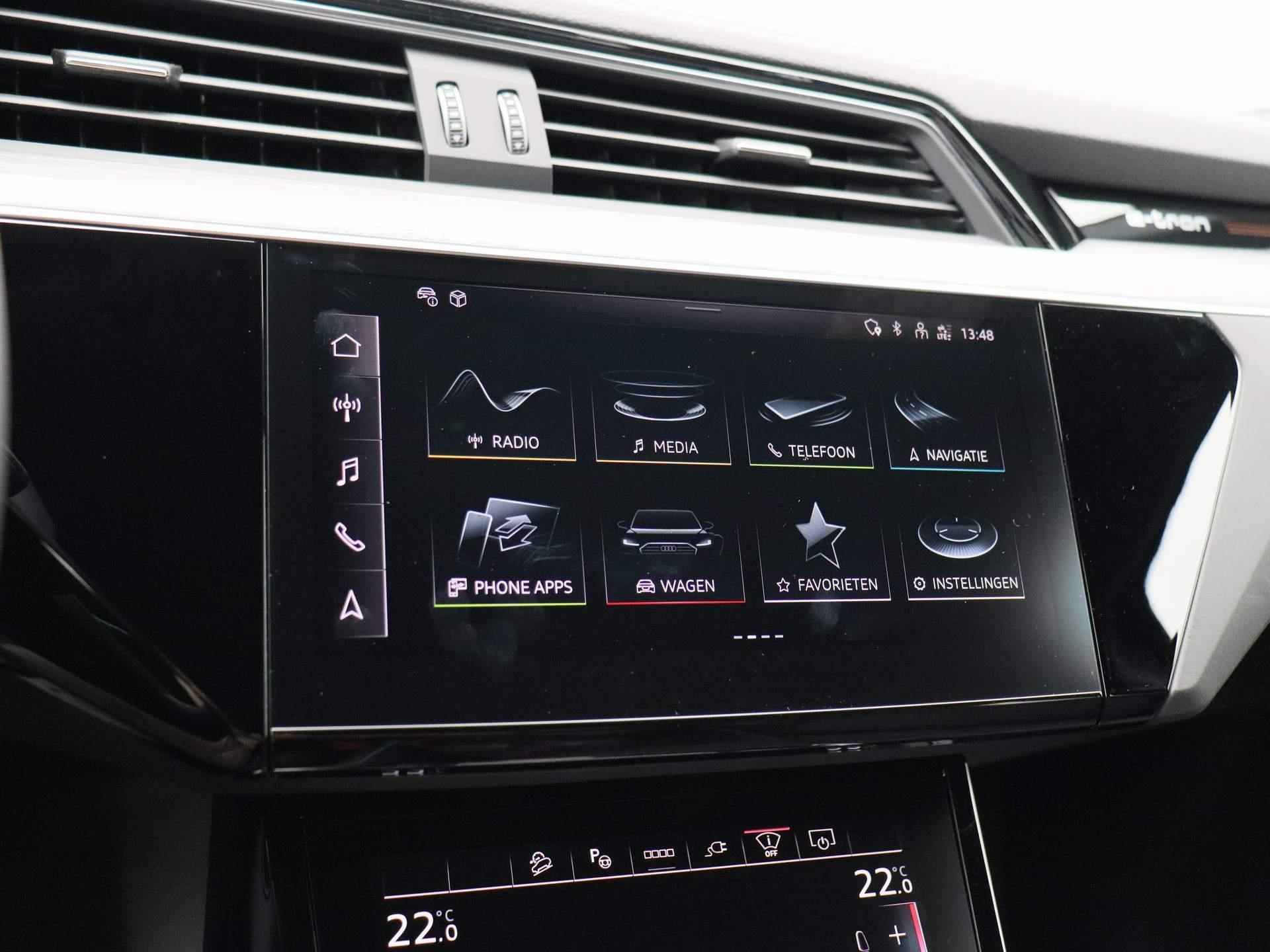 Audi Q8 e-tron 50 quattro S Edition 95 kWh 340 PK | Automaat | Navigatie Plus | Camera | 4-Zone Climate Control | Head-up display | Privacy glass | Stoelverwarming | Adaptive Cruise control | Parkeersensoren | Apple Carplay | Android Auto | LED Matrix | Fabrieksgarantie tot 2028 | - 18/49