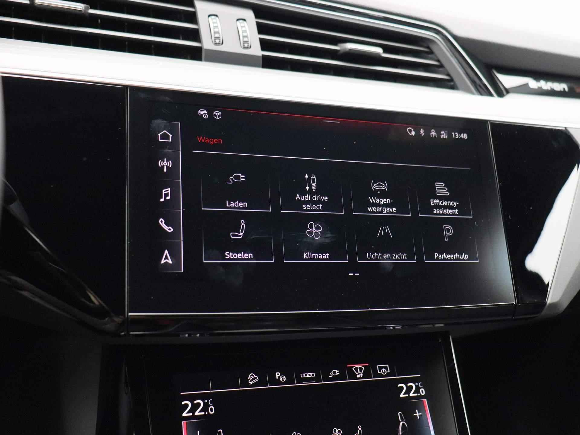 Audi Q8 e-tron 50 quattro S Edition 95 kWh 340 PK | Automaat | Navigatie Plus | Camera | 4-Zone Climate Control | Head-up display | Privacy glass | Stoelverwarming | Adaptive Cruise control | Parkeersensoren | Apple Carplay | Android Auto | LED Matrix | Fabrieksgarantie tot 2028 | - 19/49