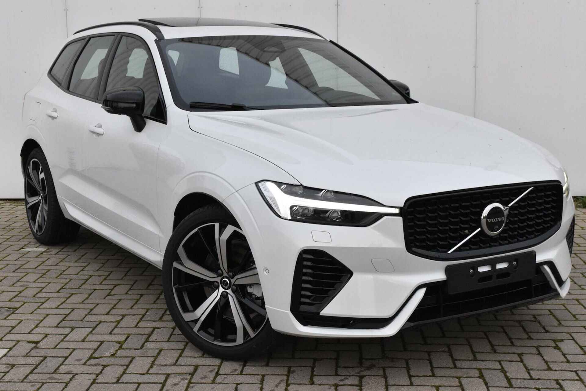 Volvo XC60 2.0 Recharge T8 AWD Ultimate Dark - 5/25