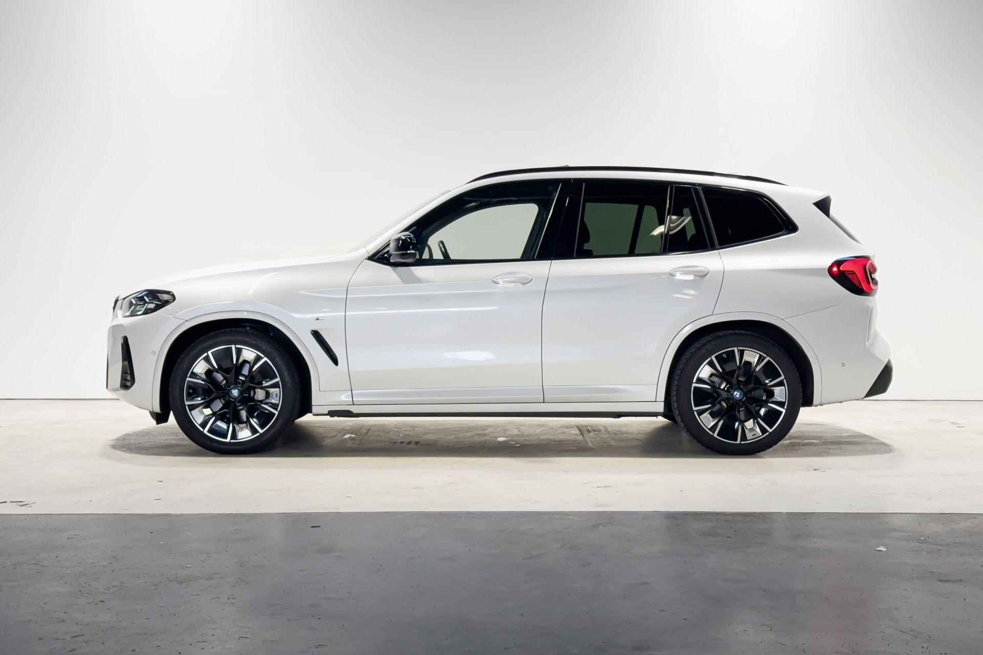 BMW iX3 High Executive M Sportpakket - 2/27