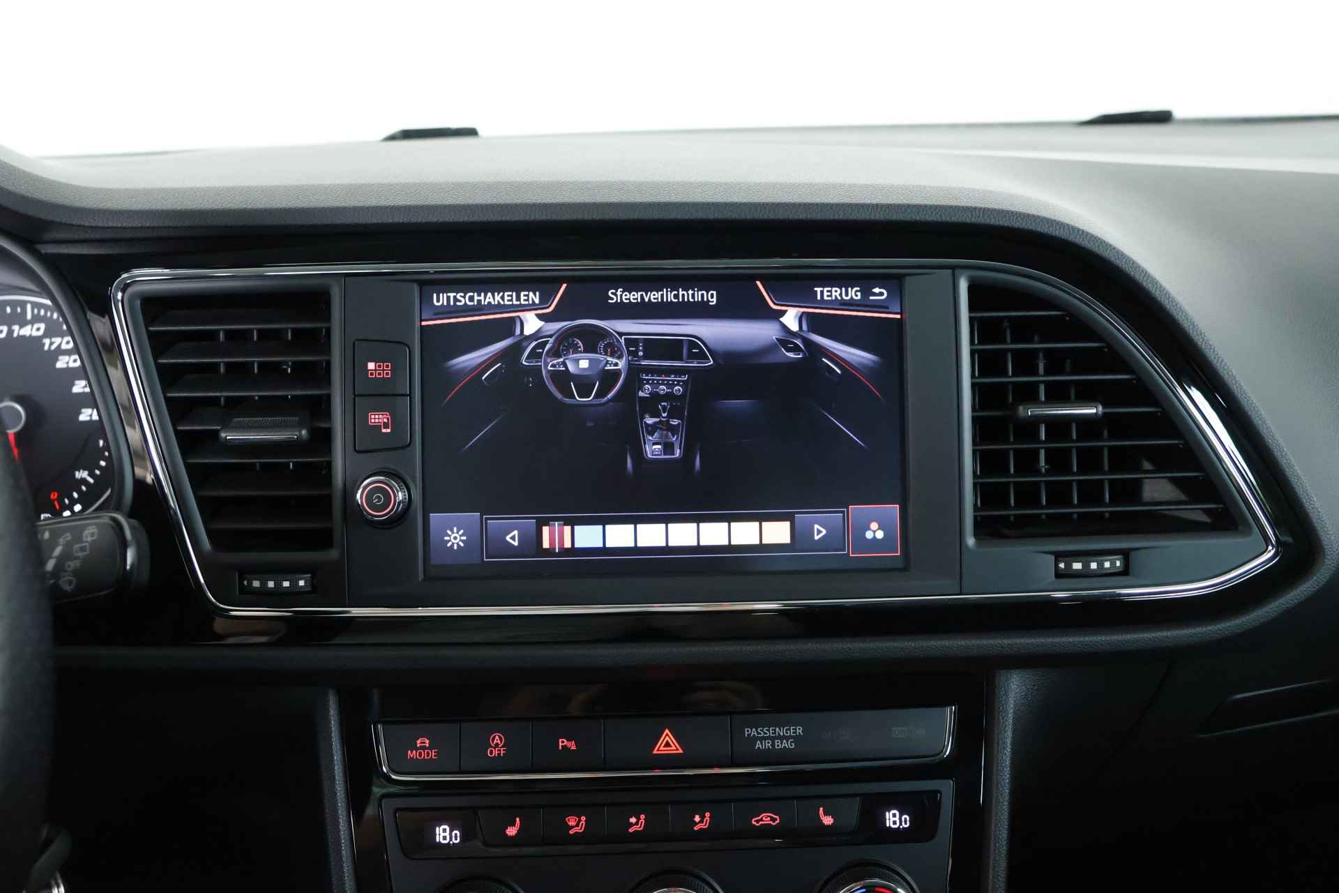 SEAT León ST 1.5 TSI FR / LED / Navi / Beats audio / CarPlay/ ACC - 30/35