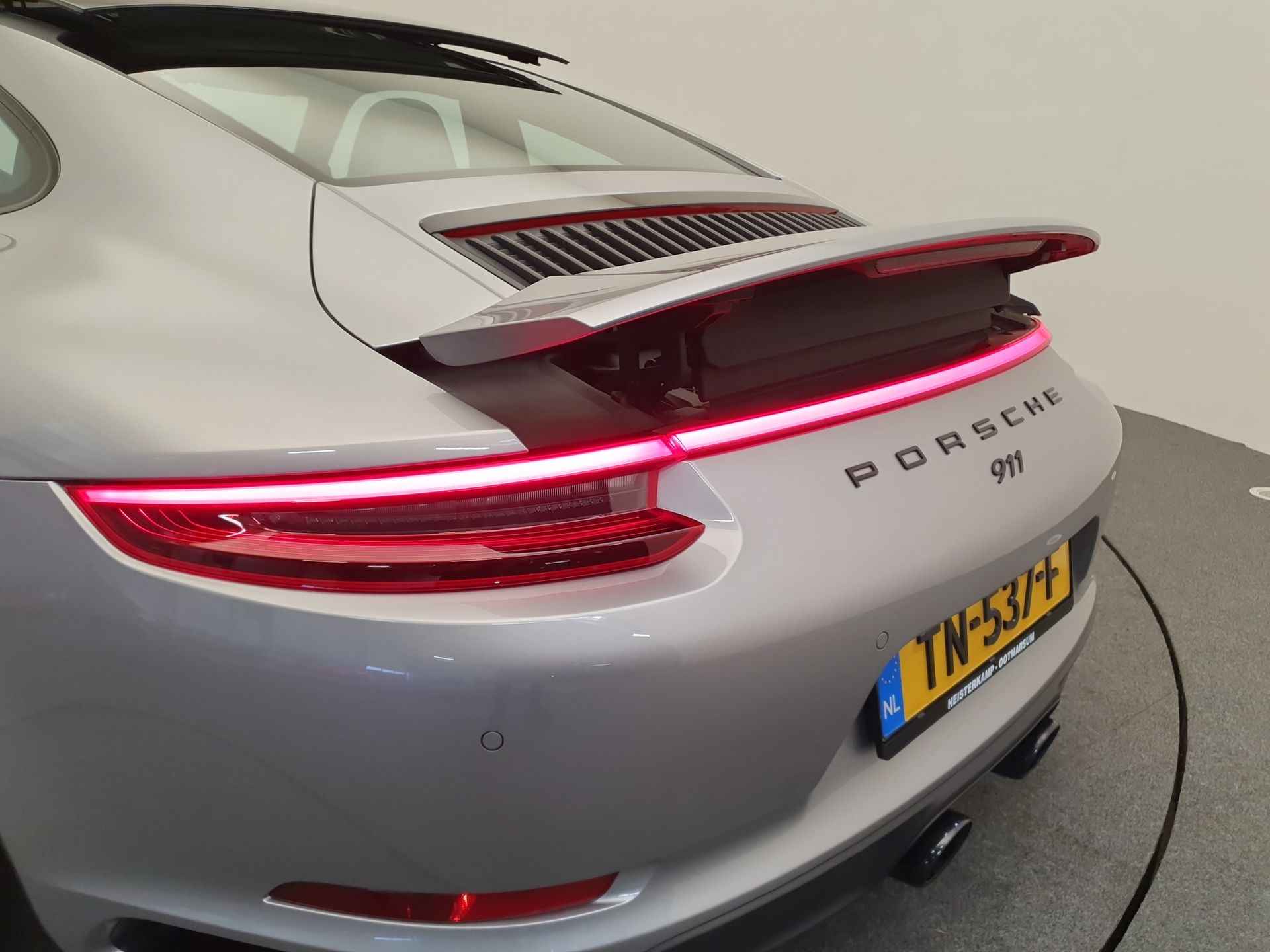 Porsche 911 3.0 Carrera 4 GTS 450pk PDK, Lift, Pano, Bose, Carbon - 29/30