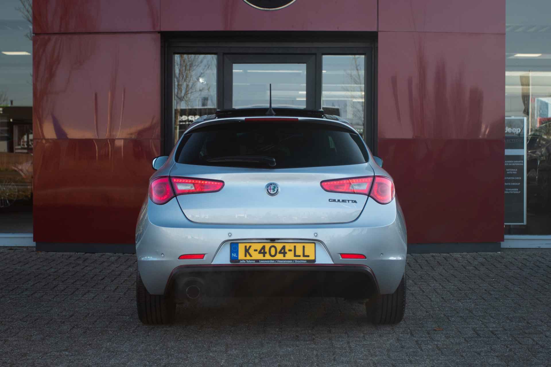 Alfa Romeo Giulietta 1.4 Turbo Sport | Panoramadak | Camera | 18" Velgen - 8/29