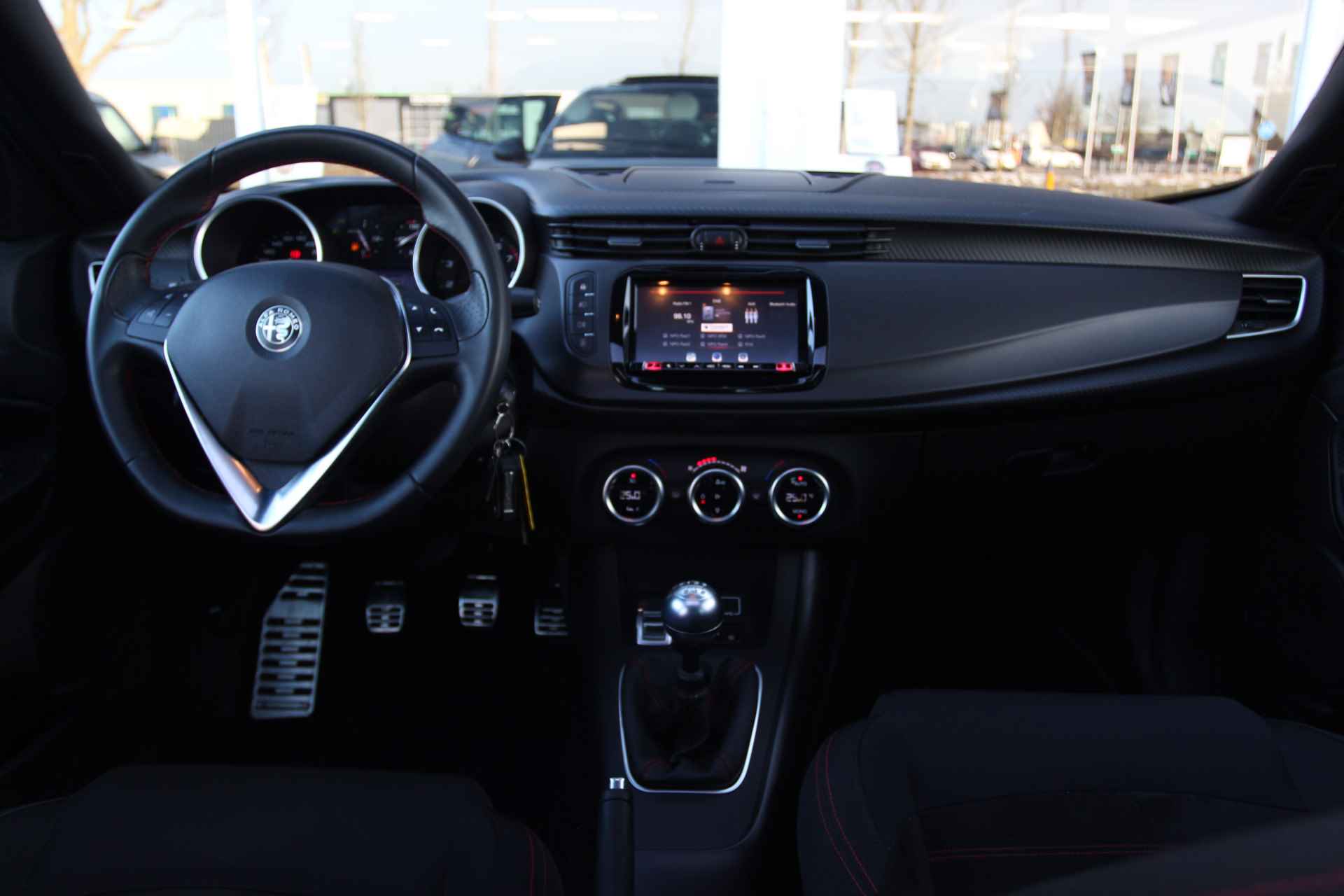 Alfa Romeo Giulietta 1.4 Turbo Sport | Panoramadak | Camera | 18" Velgen - 18/29