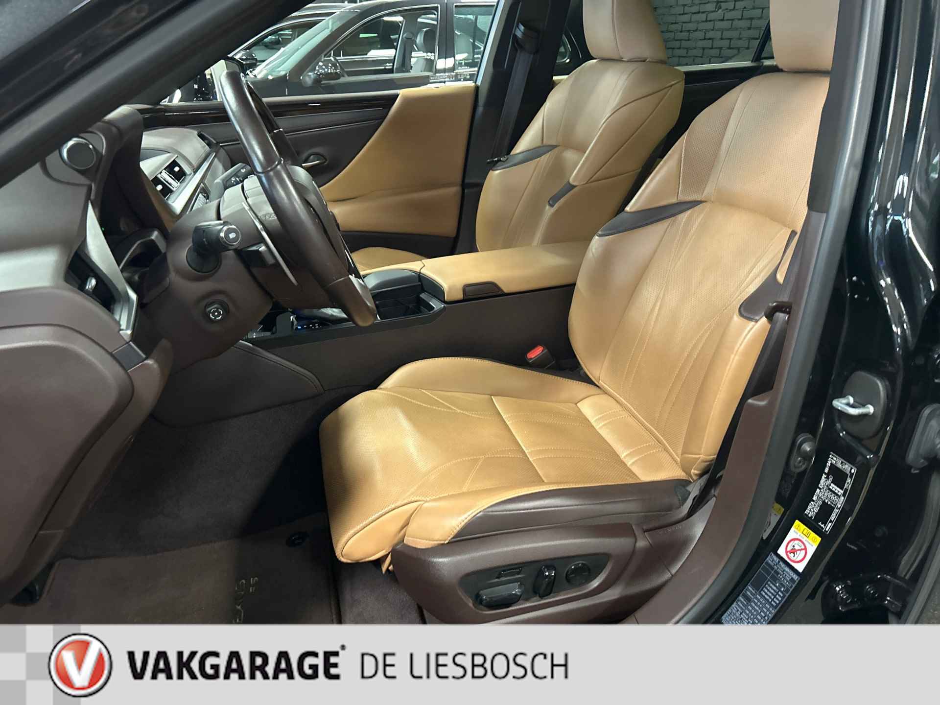 Lexus ES 300h Luxury Line/leer/navi/camera/stoel koeling verw/boeken - 7/29